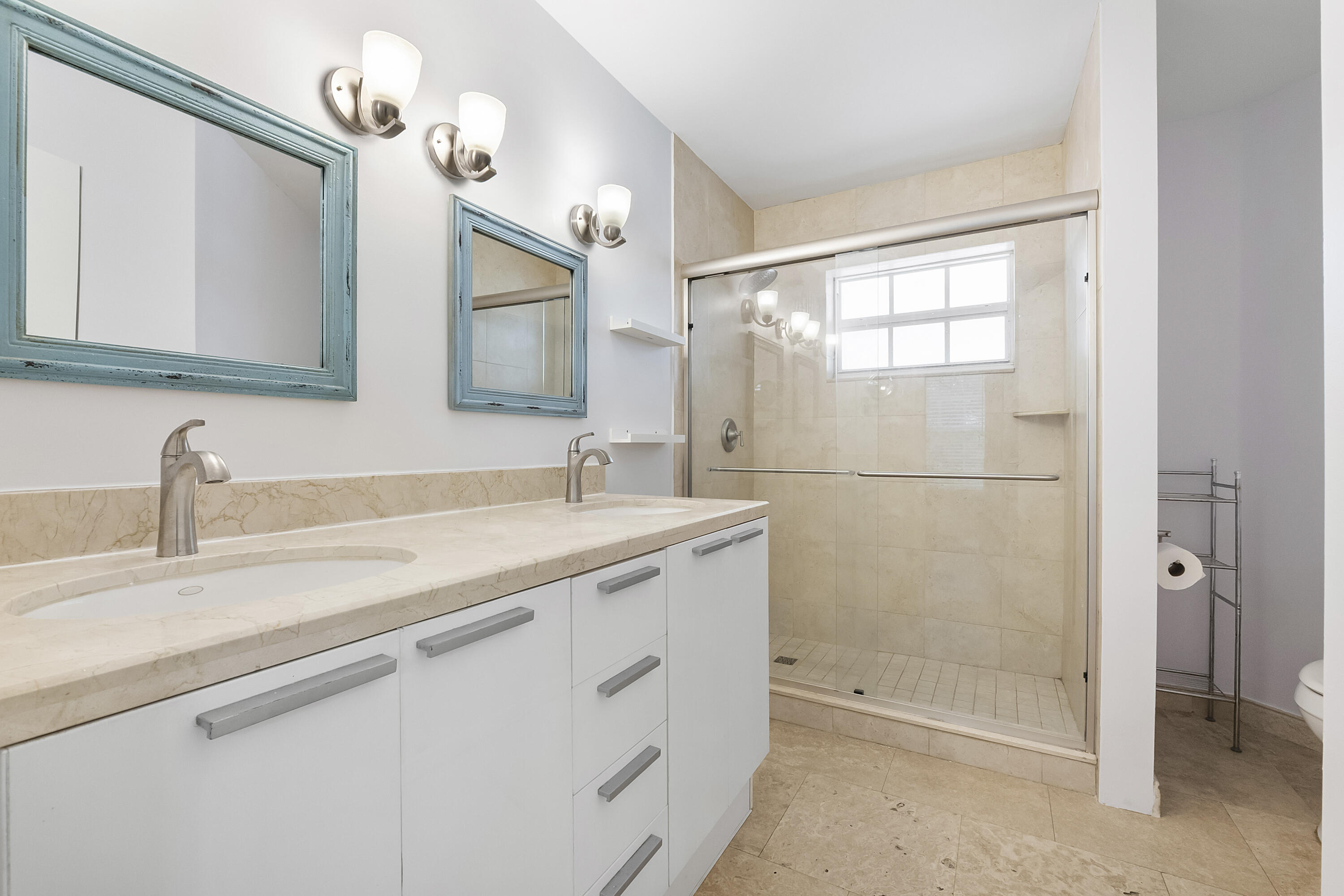 FOREST RIDGE CLUSTER HOMES IV - Residential