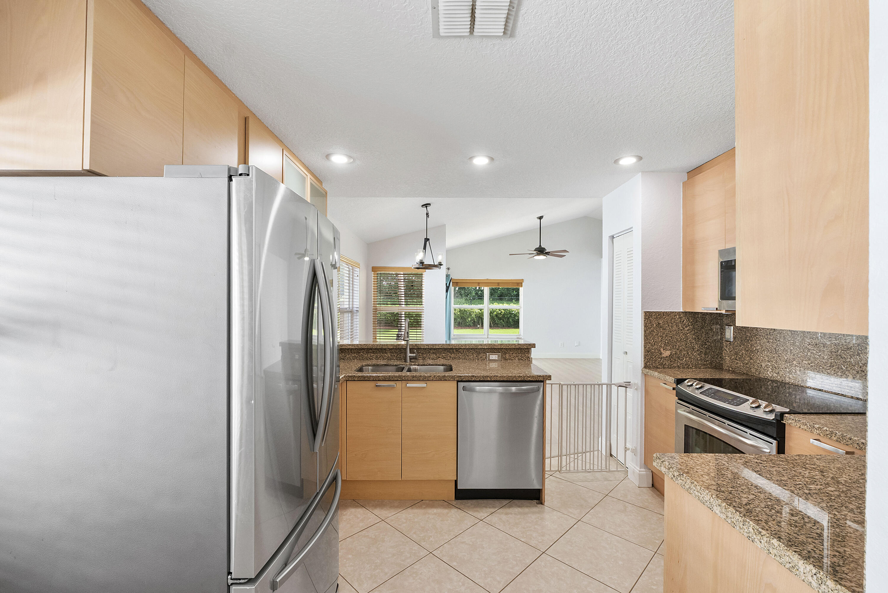 FOREST RIDGE CLUSTER HOMES IV - Residential