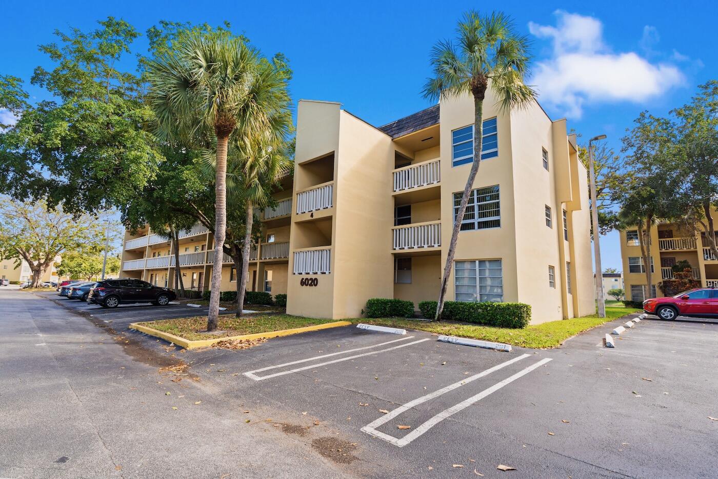 BERMUDA CLUB TWO CONDO - Residential