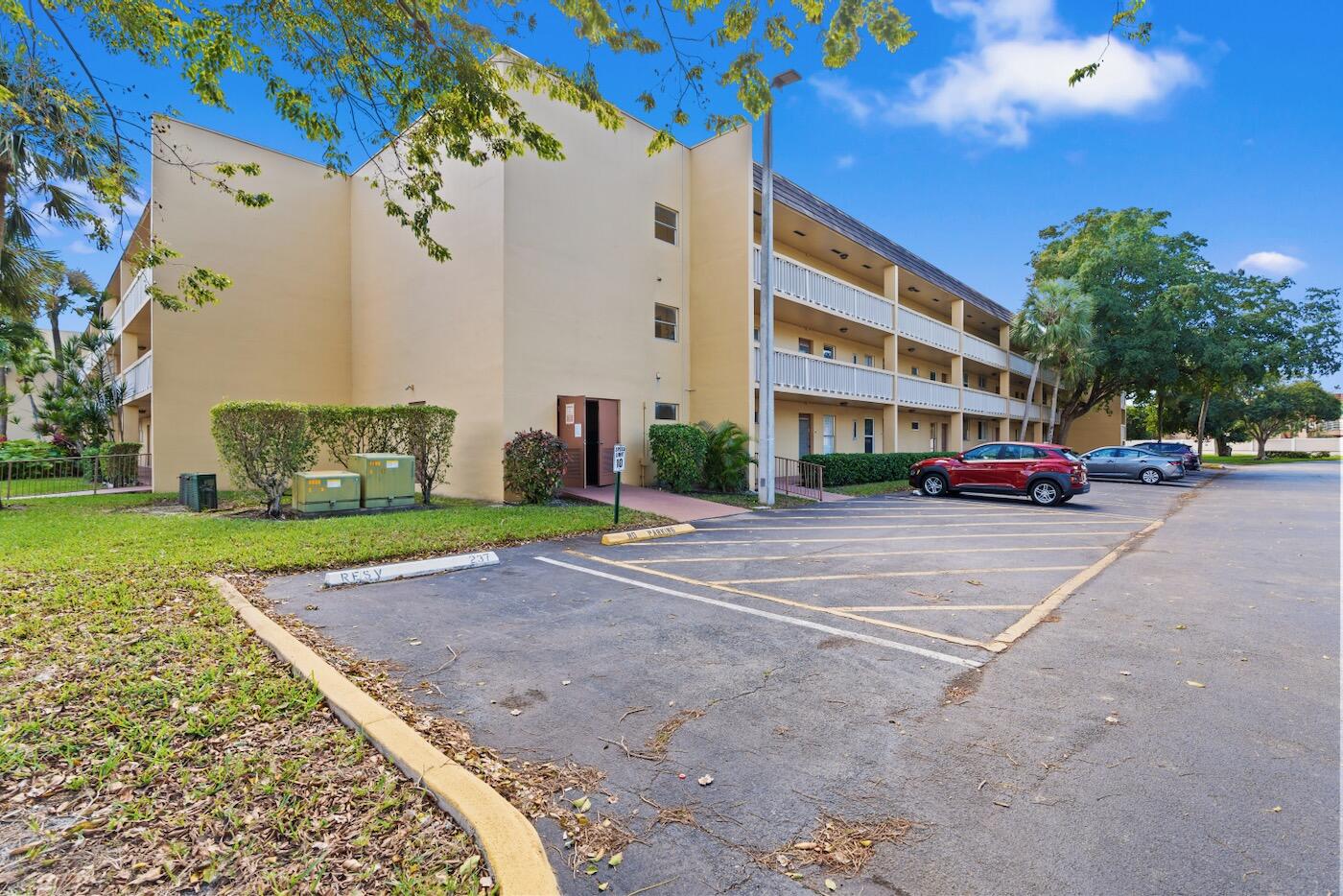 BERMUDA CLUB TWO CONDO - Residential