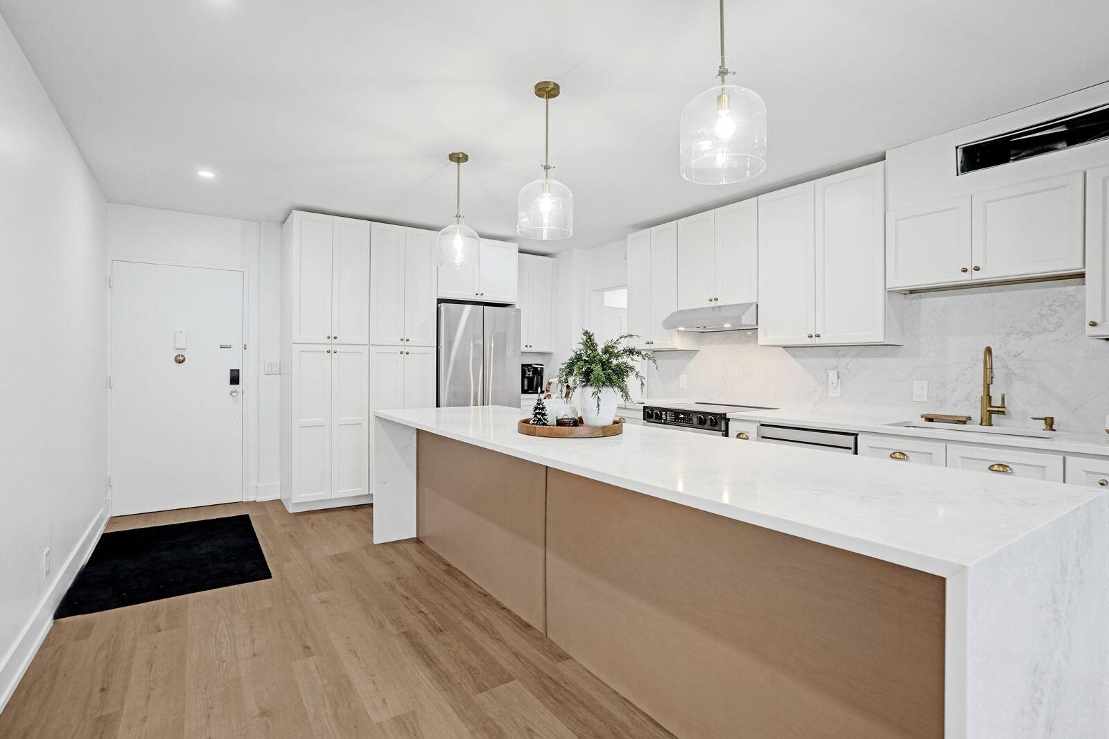 GALT TOWERS CONDO - Residential