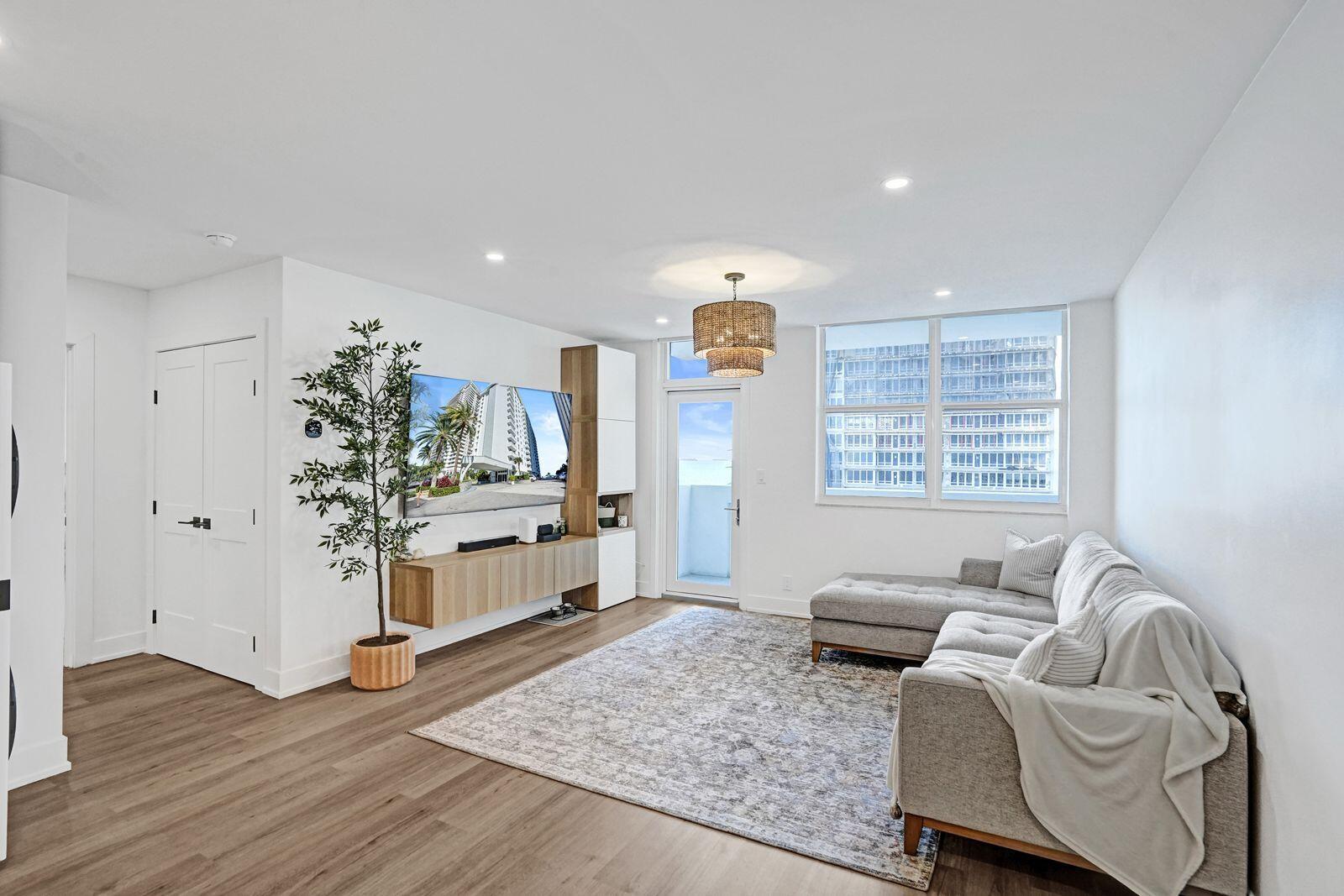 GALT TOWERS CONDO - Residential