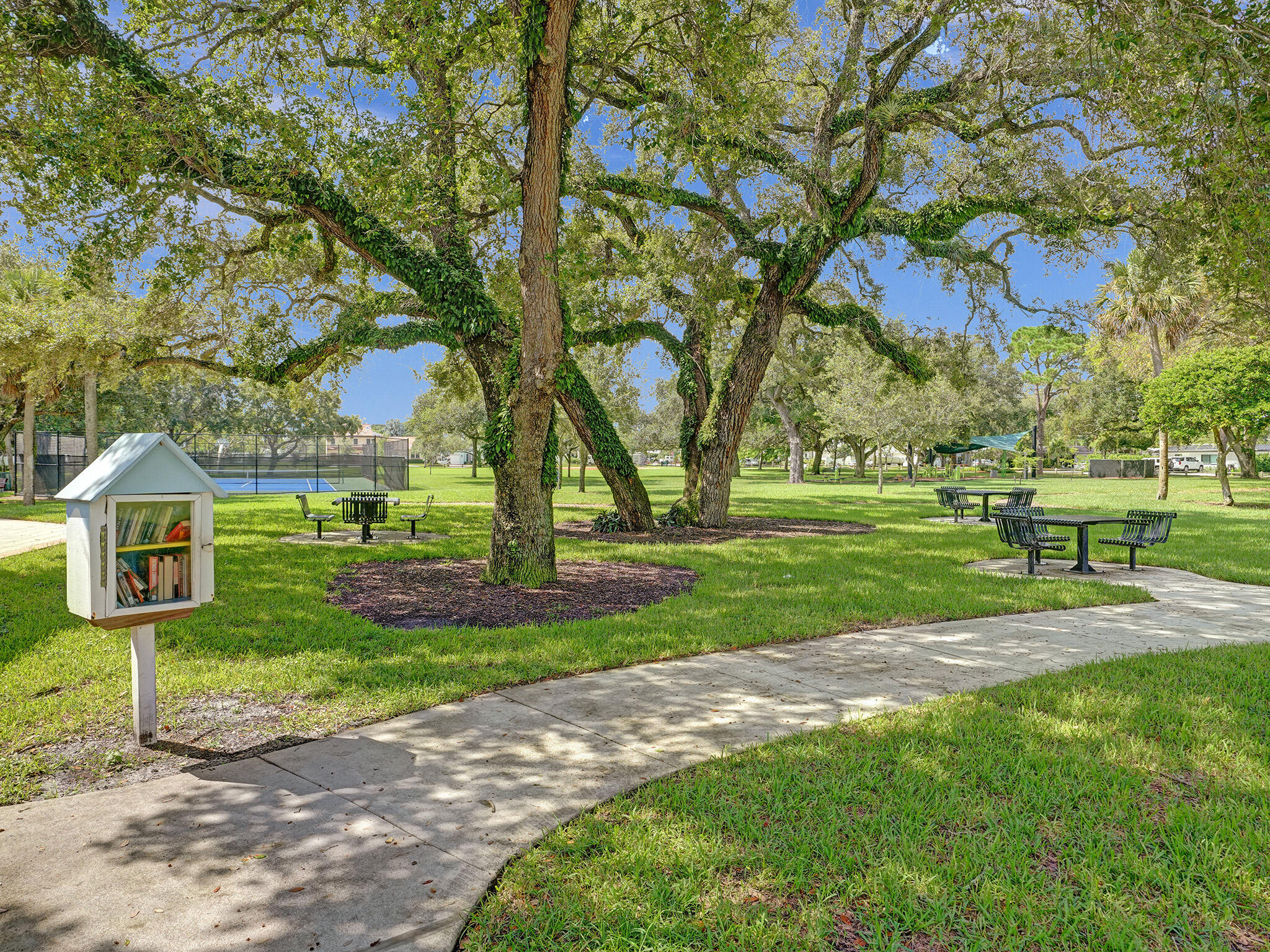 SHADY BANKS ON NEW RIVER RESUB - Residential