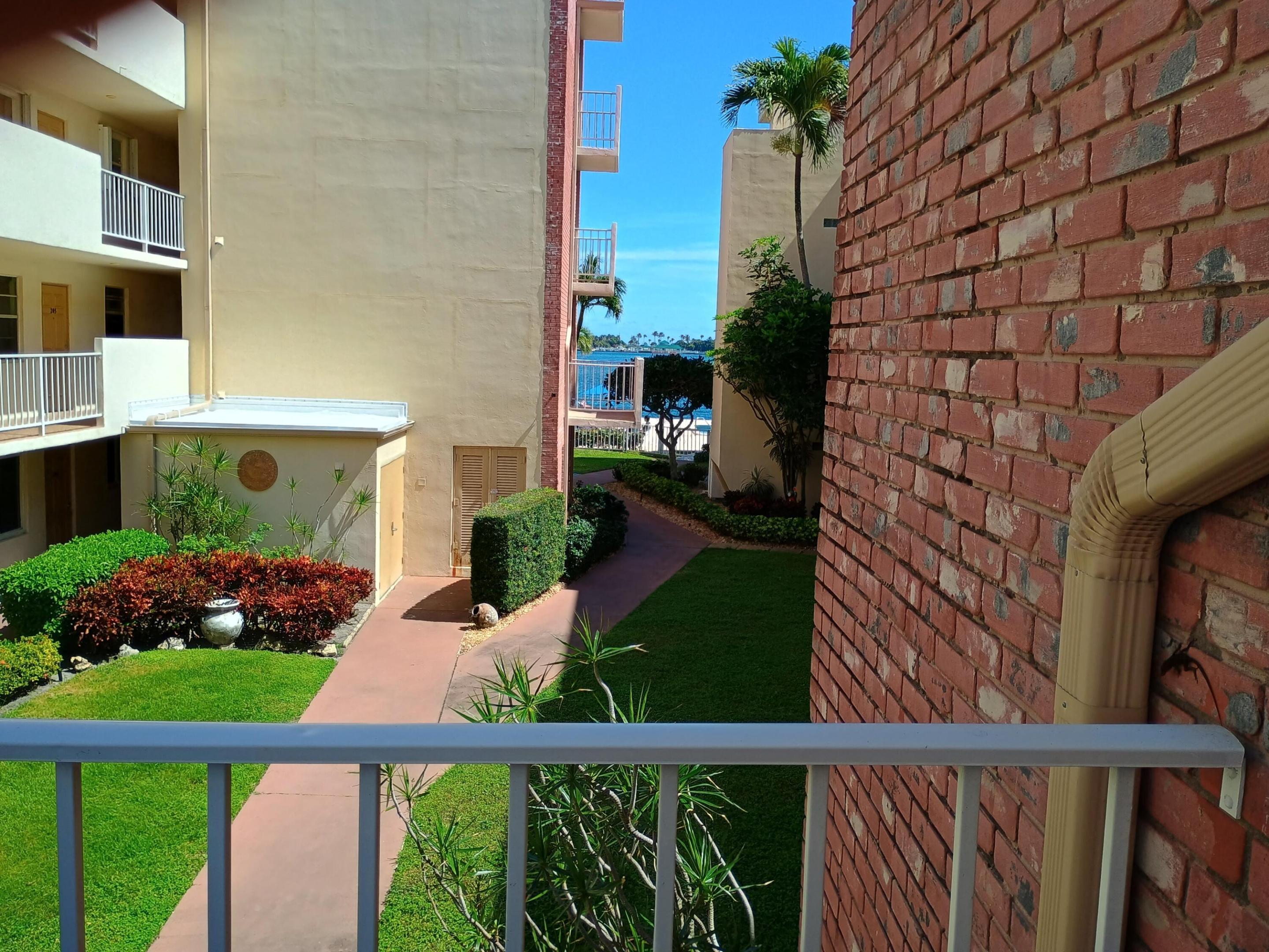 SEACREST VILLAS CONDO - Residential