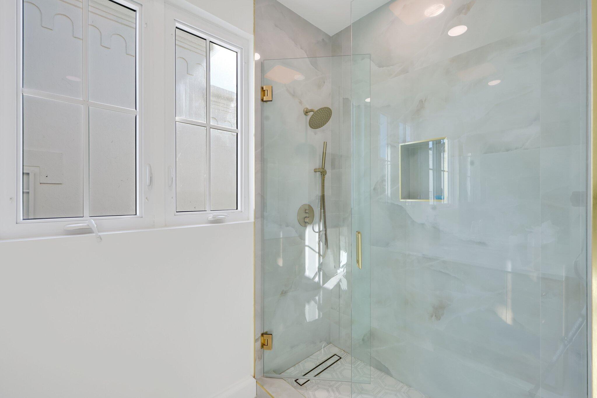 ROYAL PALM VILLAS - Residential