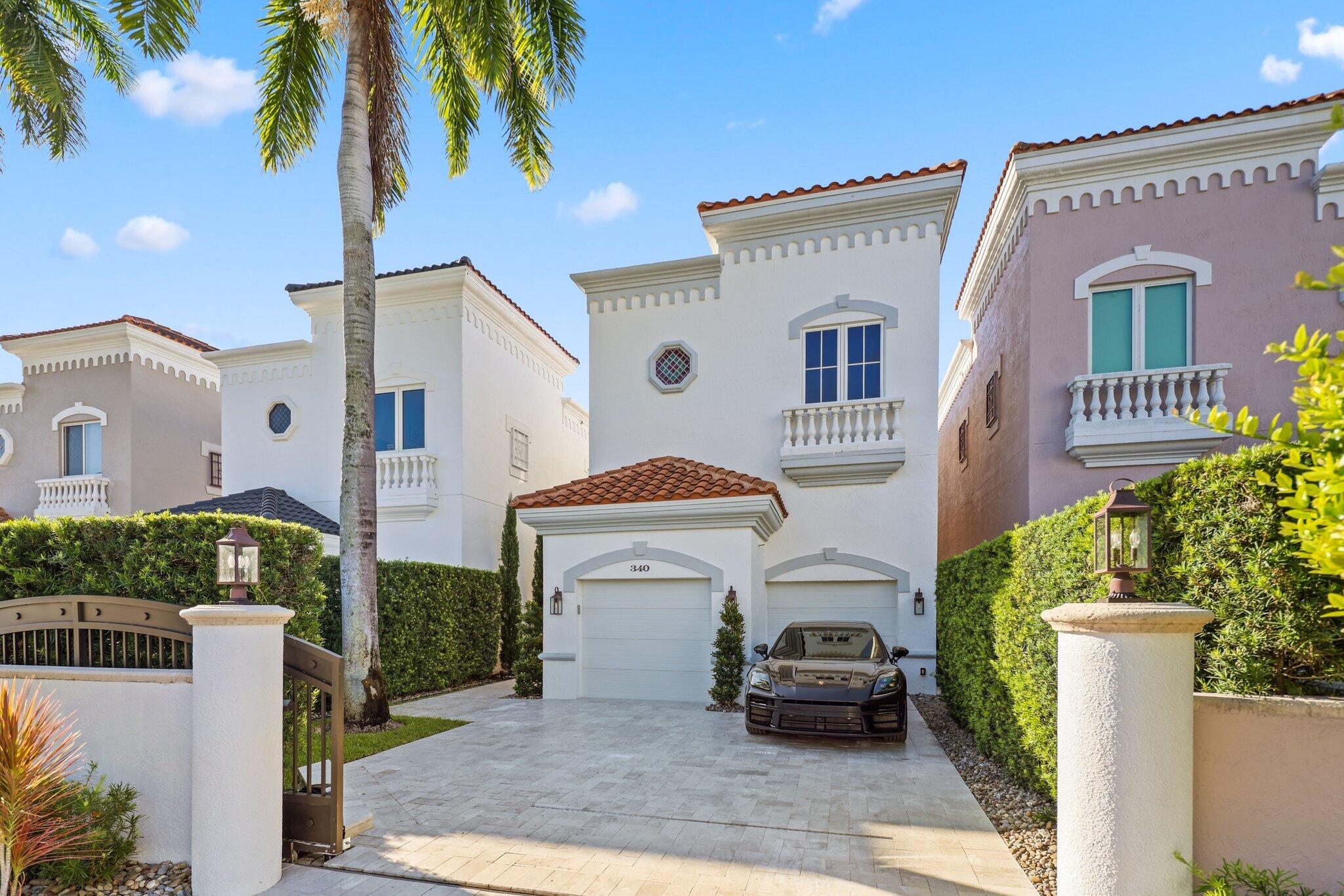 ROYAL PALM VILLAS - Residential