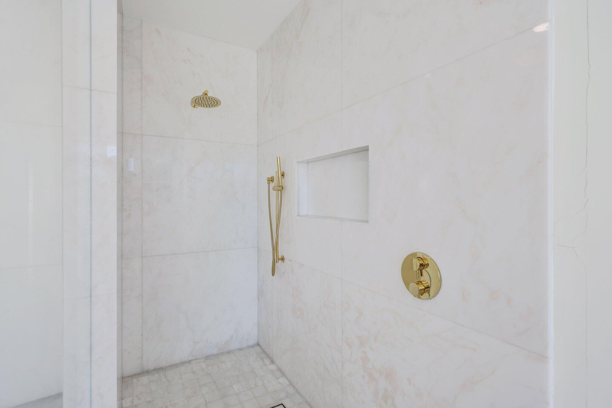 ROYAL PALM VILLAS - Residential