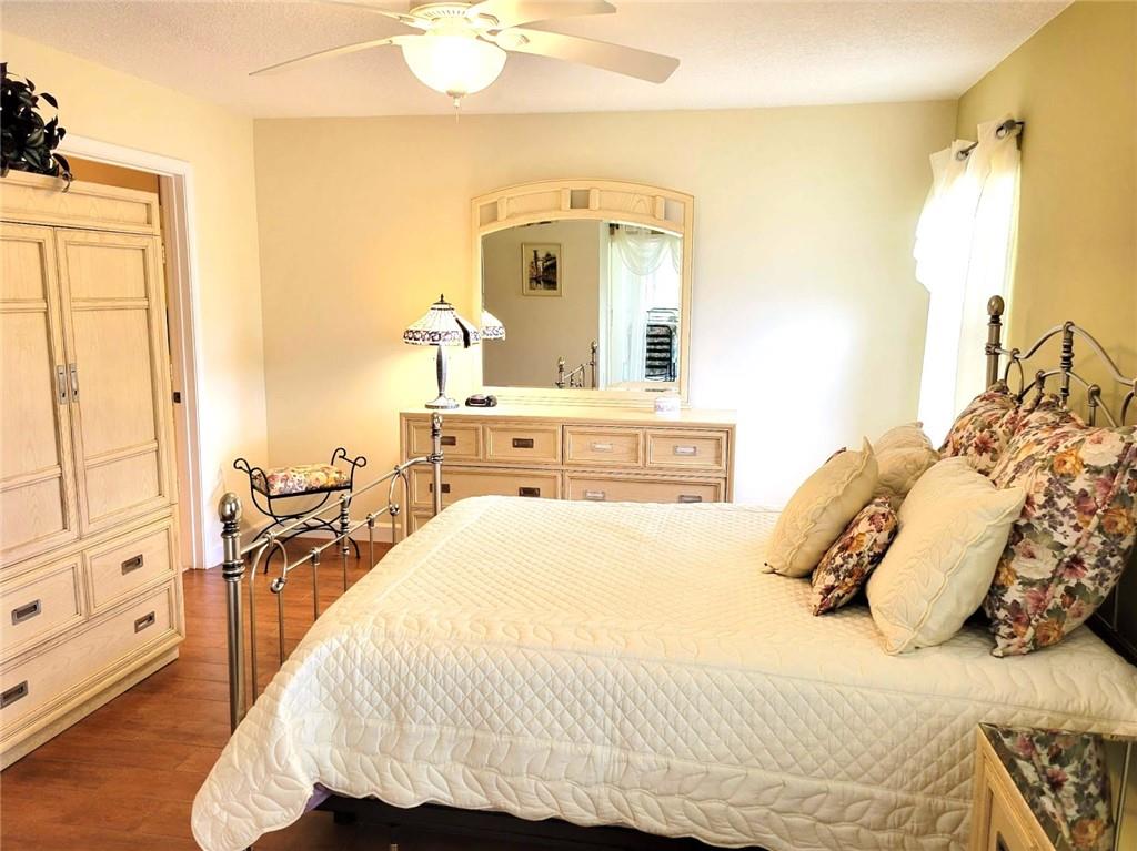 Palm Isles - Residential