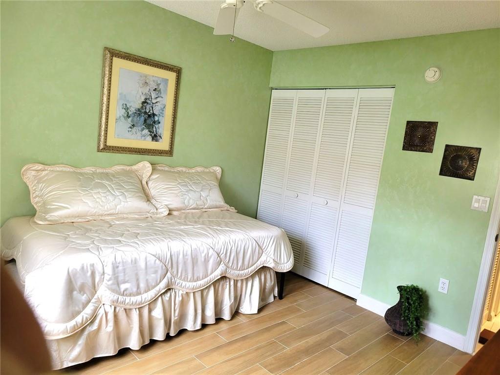 Palm Isles - Residential