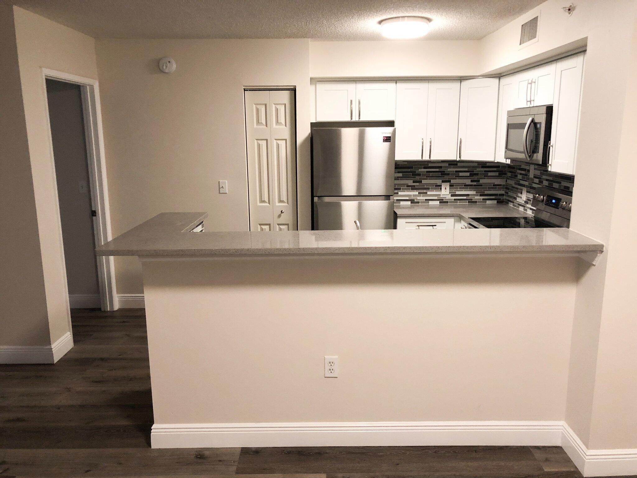 ST ANDREWS AT BOYNTON BEACH CONDO - Residential Lease