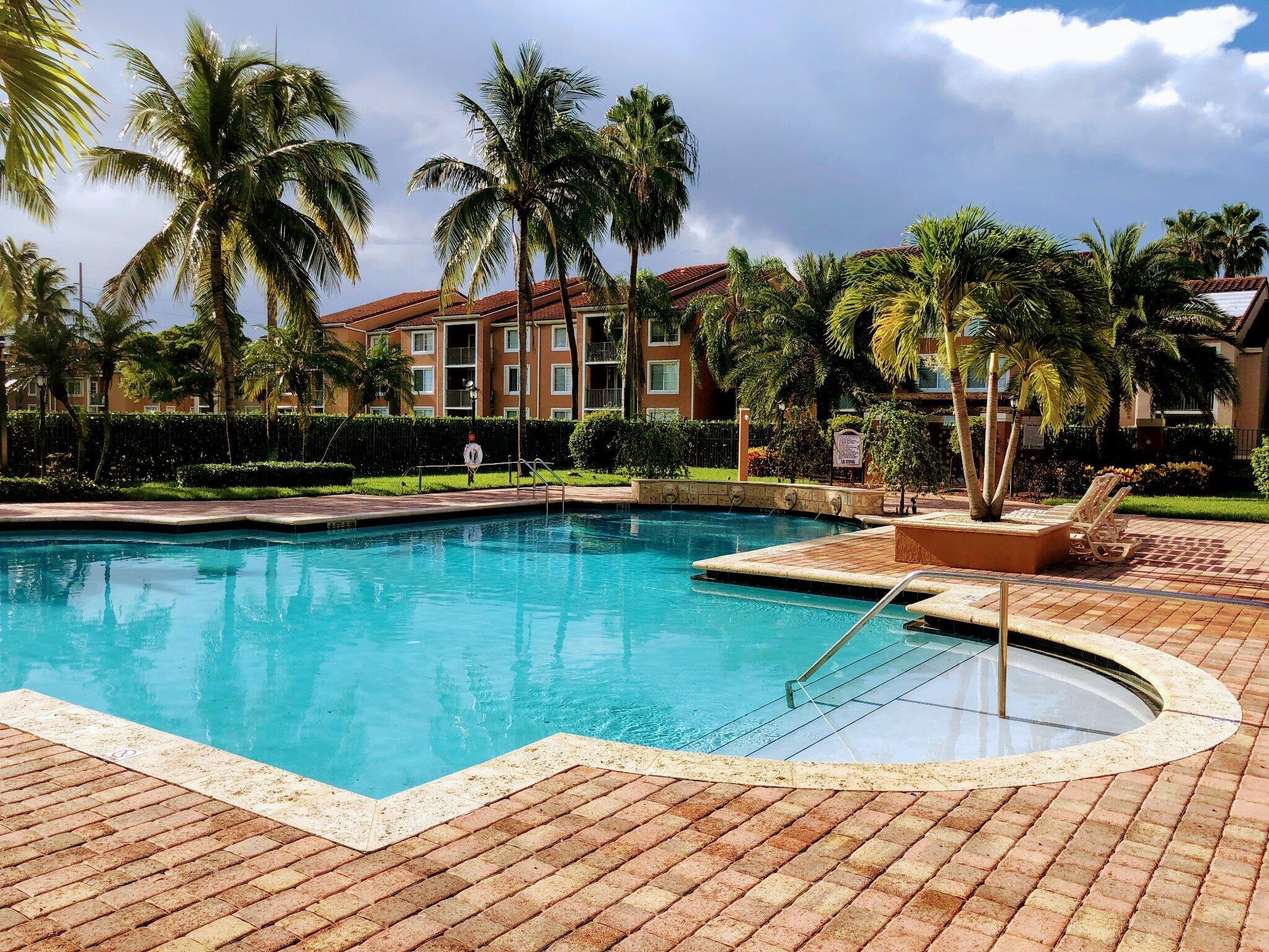 ST ANDREWS AT BOYNTON BEACH CONDO - Residential Lease