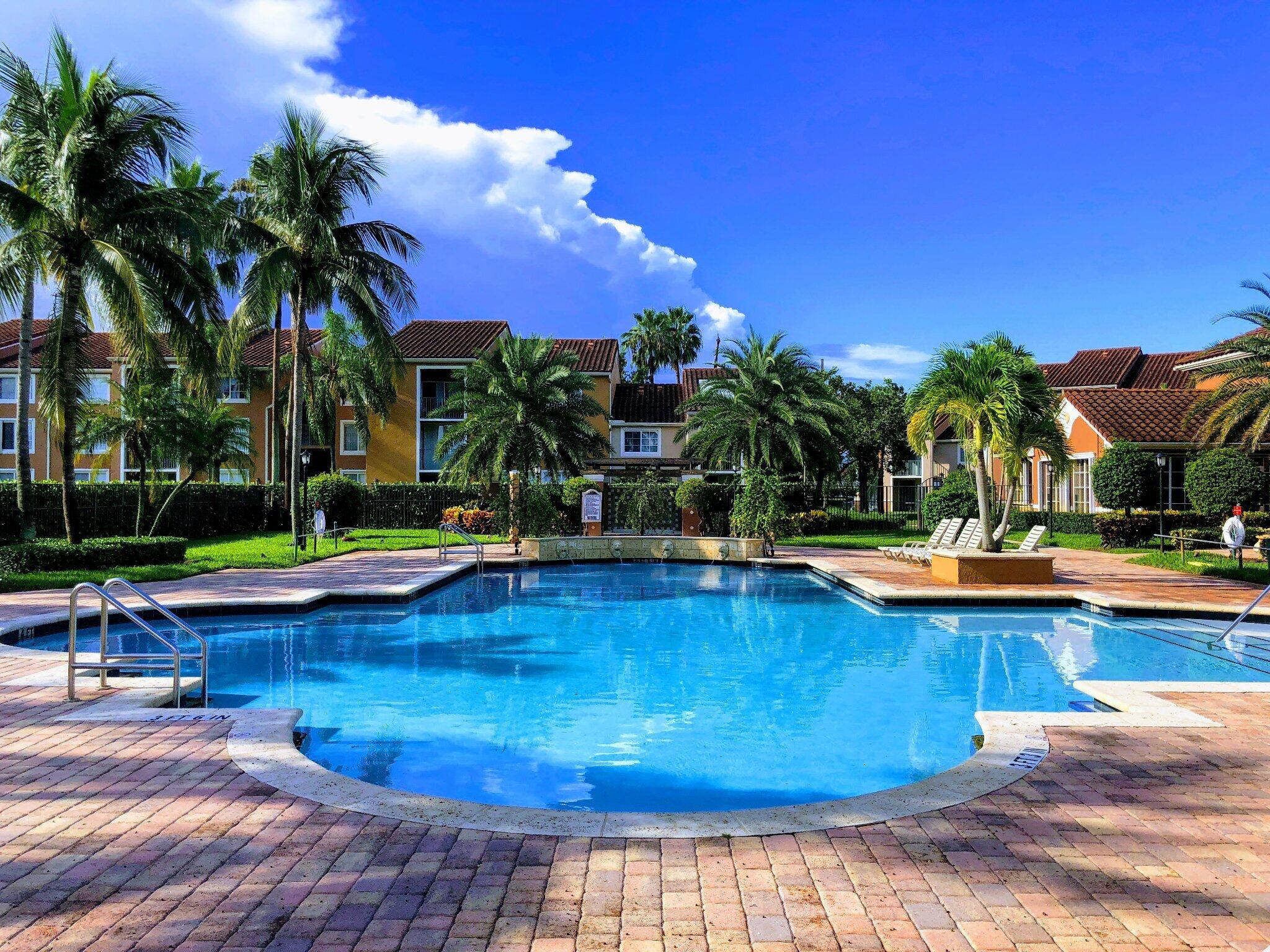 ST ANDREWS AT BOYNTON BEACH CONDO - Residential Lease