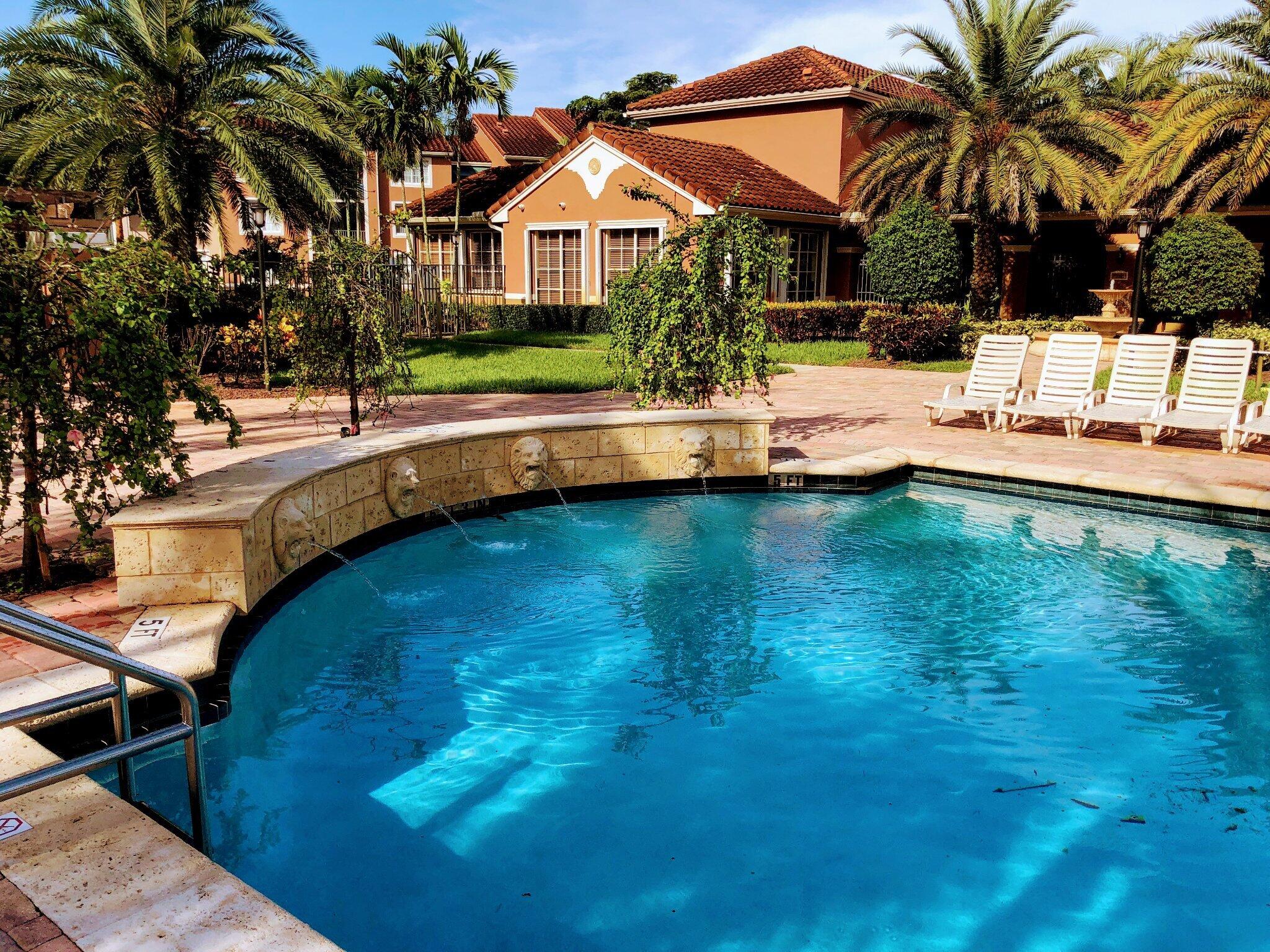 ST ANDREWS AT BOYNTON BEACH CONDO - Residential Lease