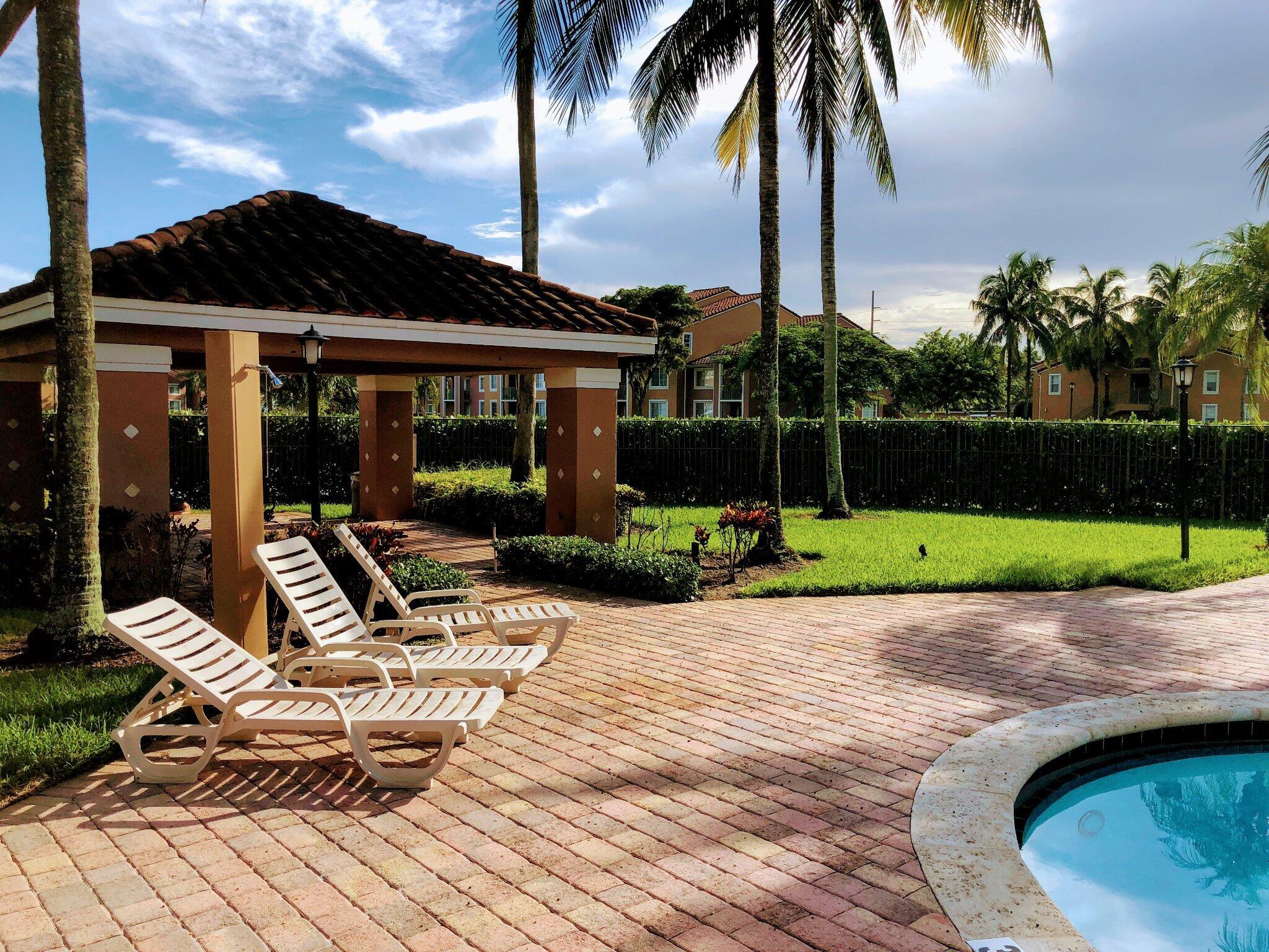 ST ANDREWS AT BOYNTON BEACH CONDO - Residential Lease