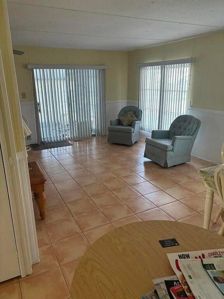 SPANISH LAKES 1 - Residential