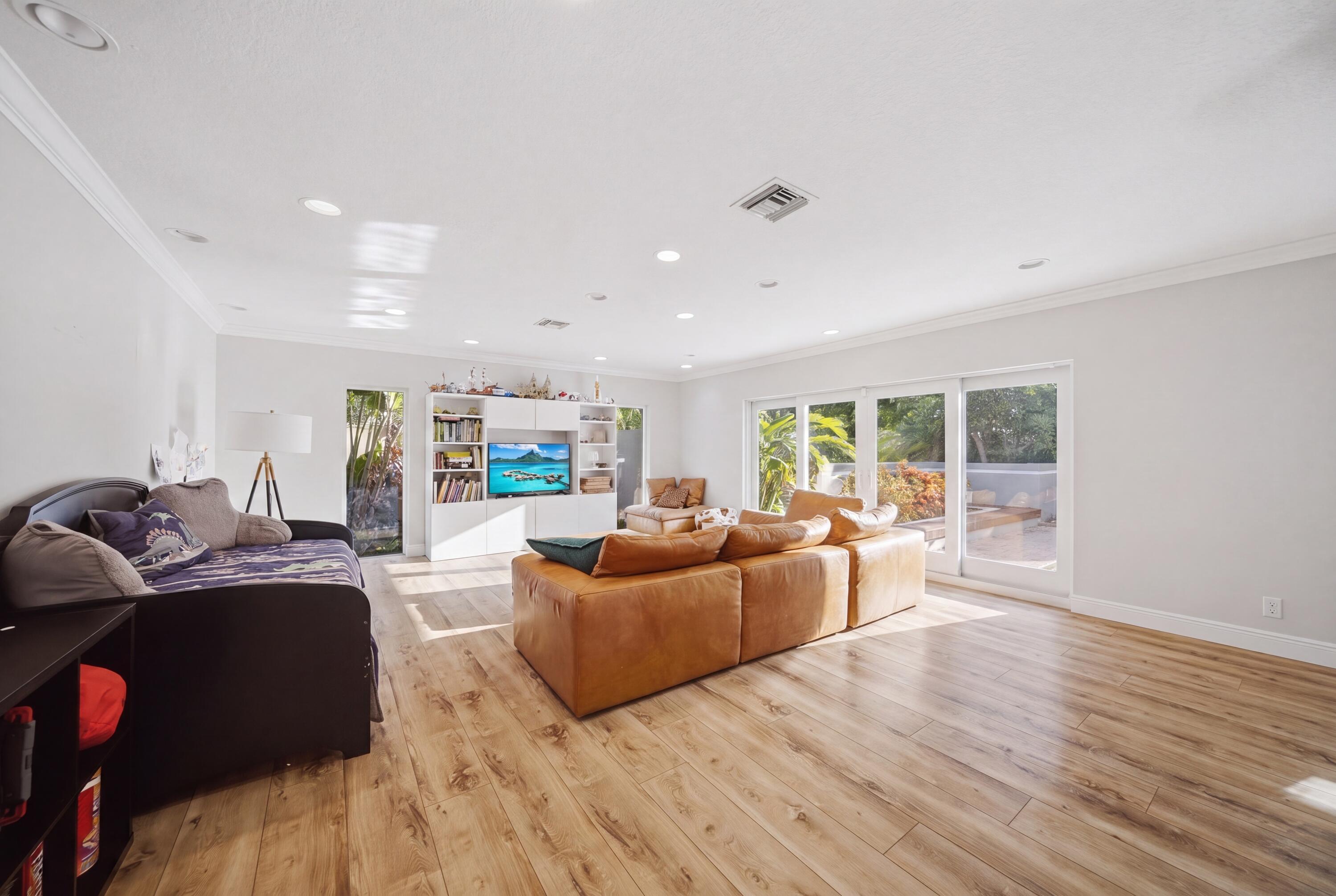 RUNNING BROOK HILLS - Residential