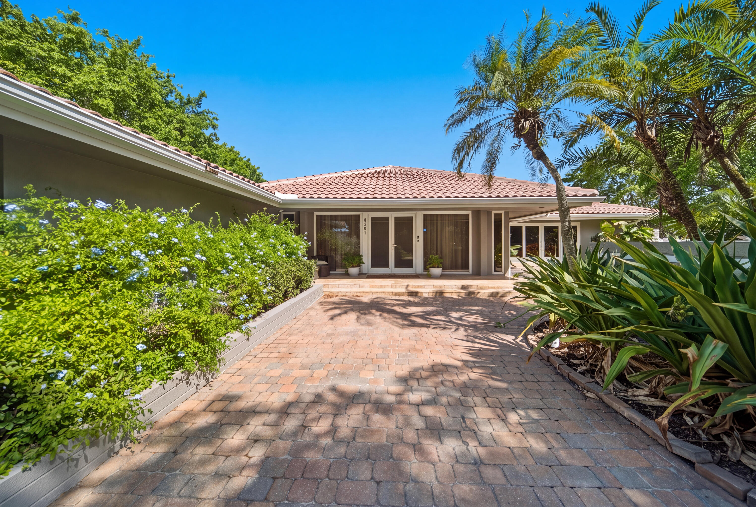 RUNNING BROOK HILLS - Residential