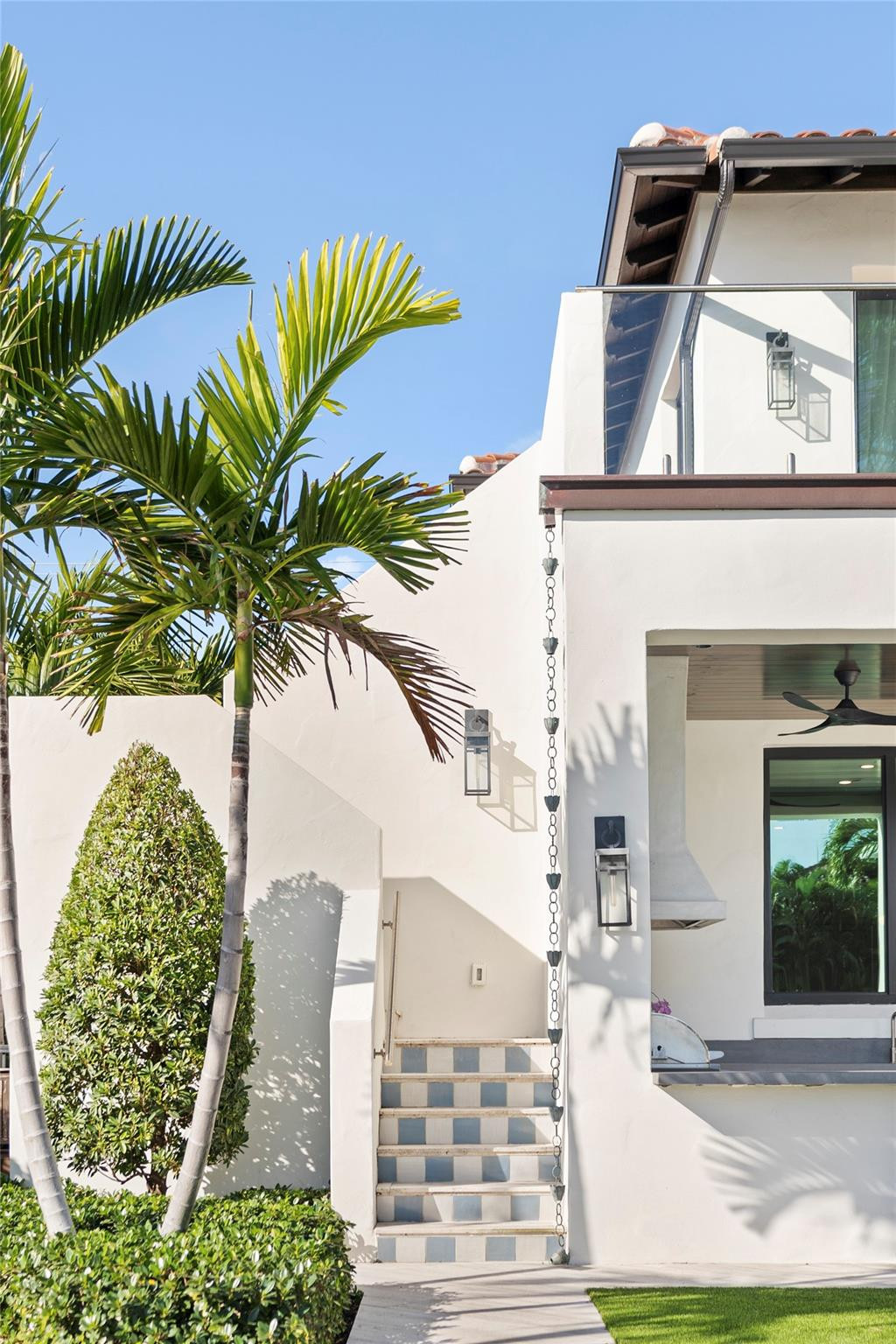 Lighthouse Point 6th Sec - Residential