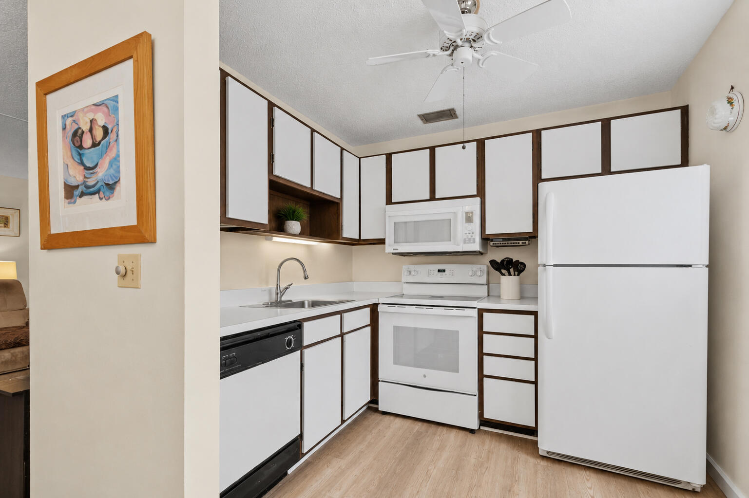 VISTA ROYALE PHASE IV BLDGS 83-111 - Residential