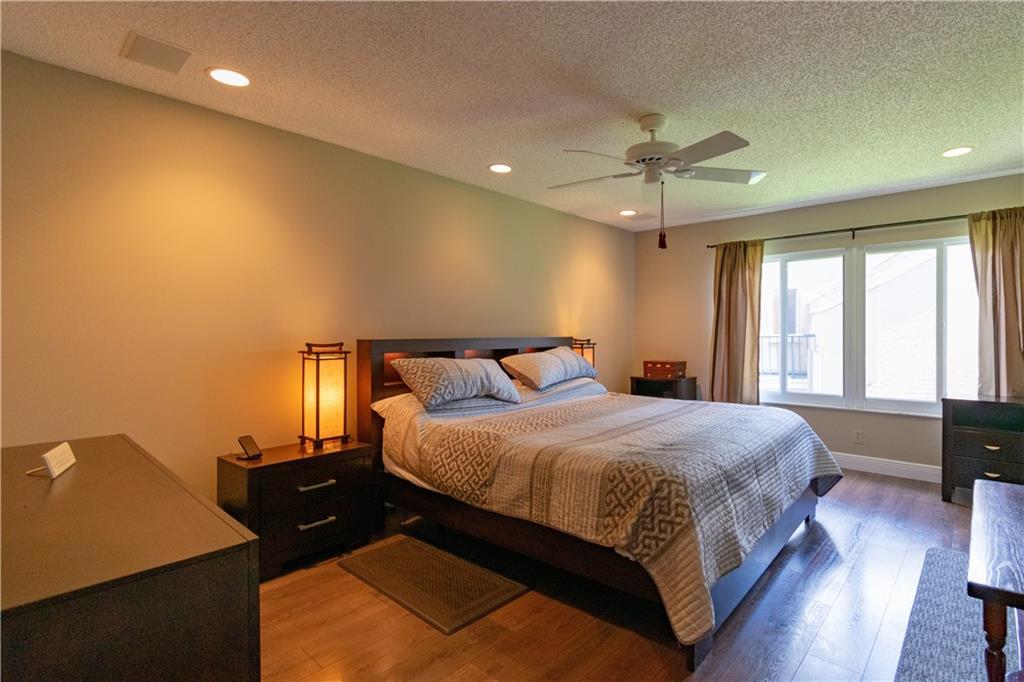 BOCA PINES - Residential