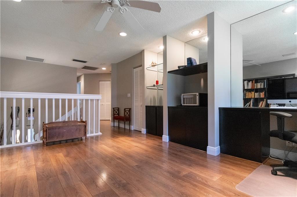 BOCA PINES - Residential
