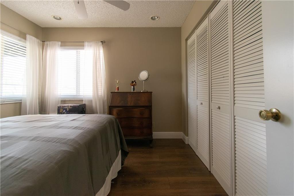 BOCA PINES - Residential
