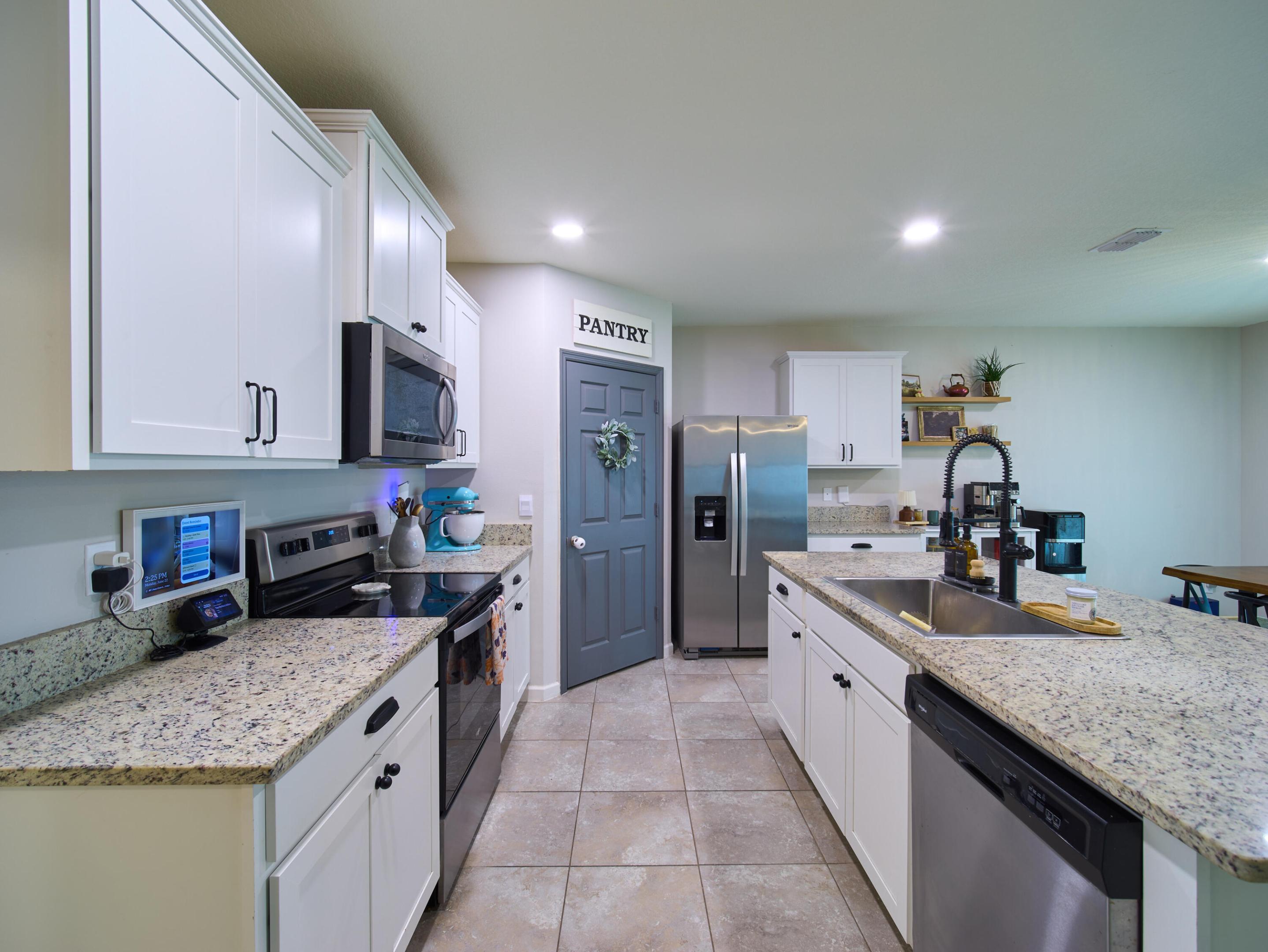 Crosstown Commons - Residential