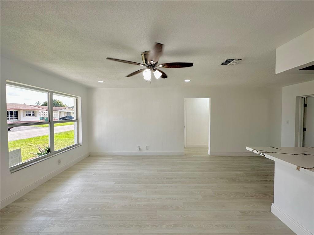 MAINLANDS OF TAMARAC LAKE - Residential