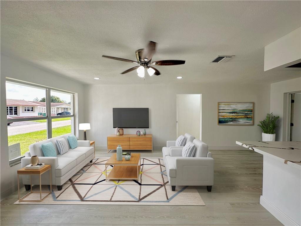 MAINLANDS OF TAMARAC LAKE - Residential