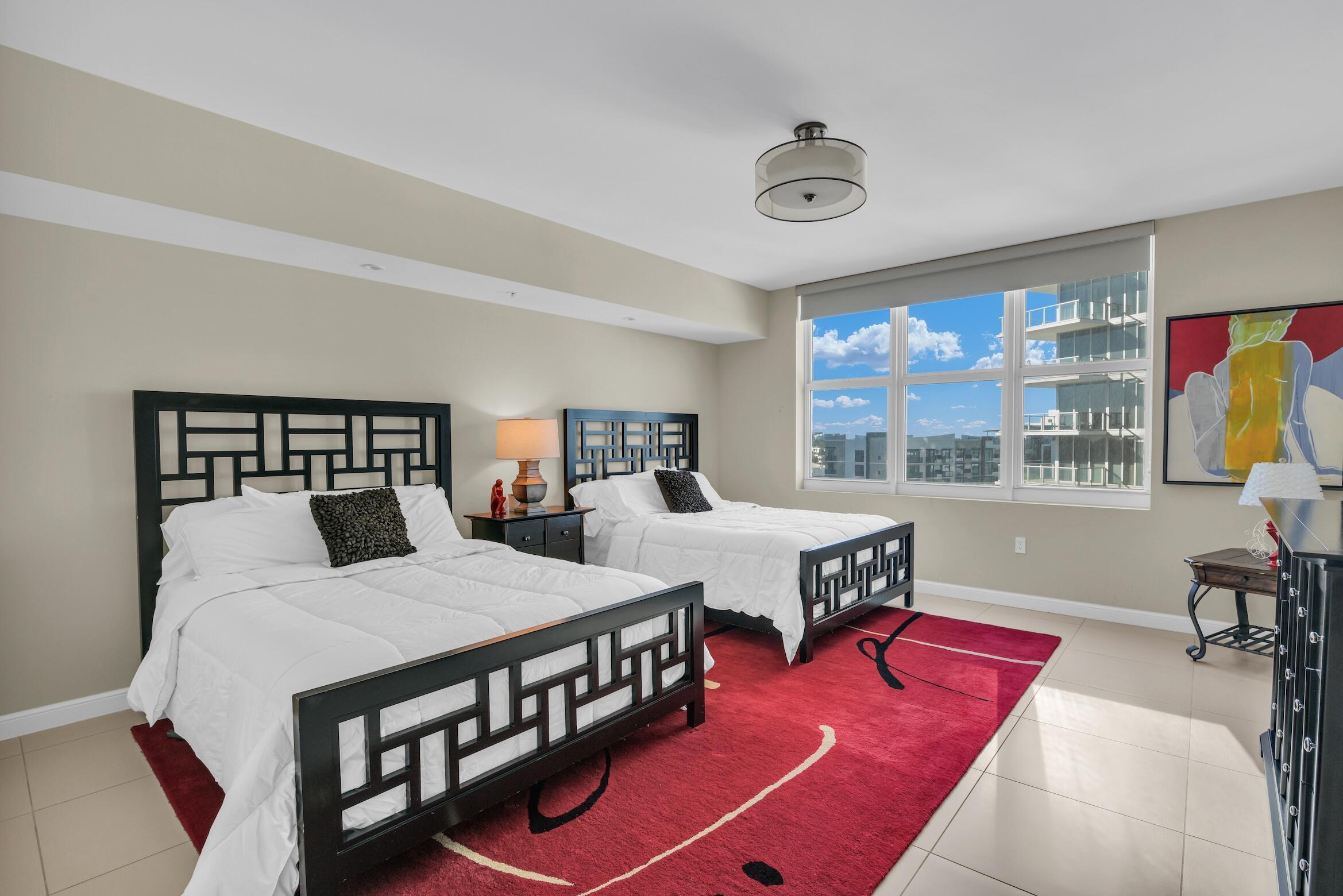 PALMS TOWER TWO CONDO - Residential Lease