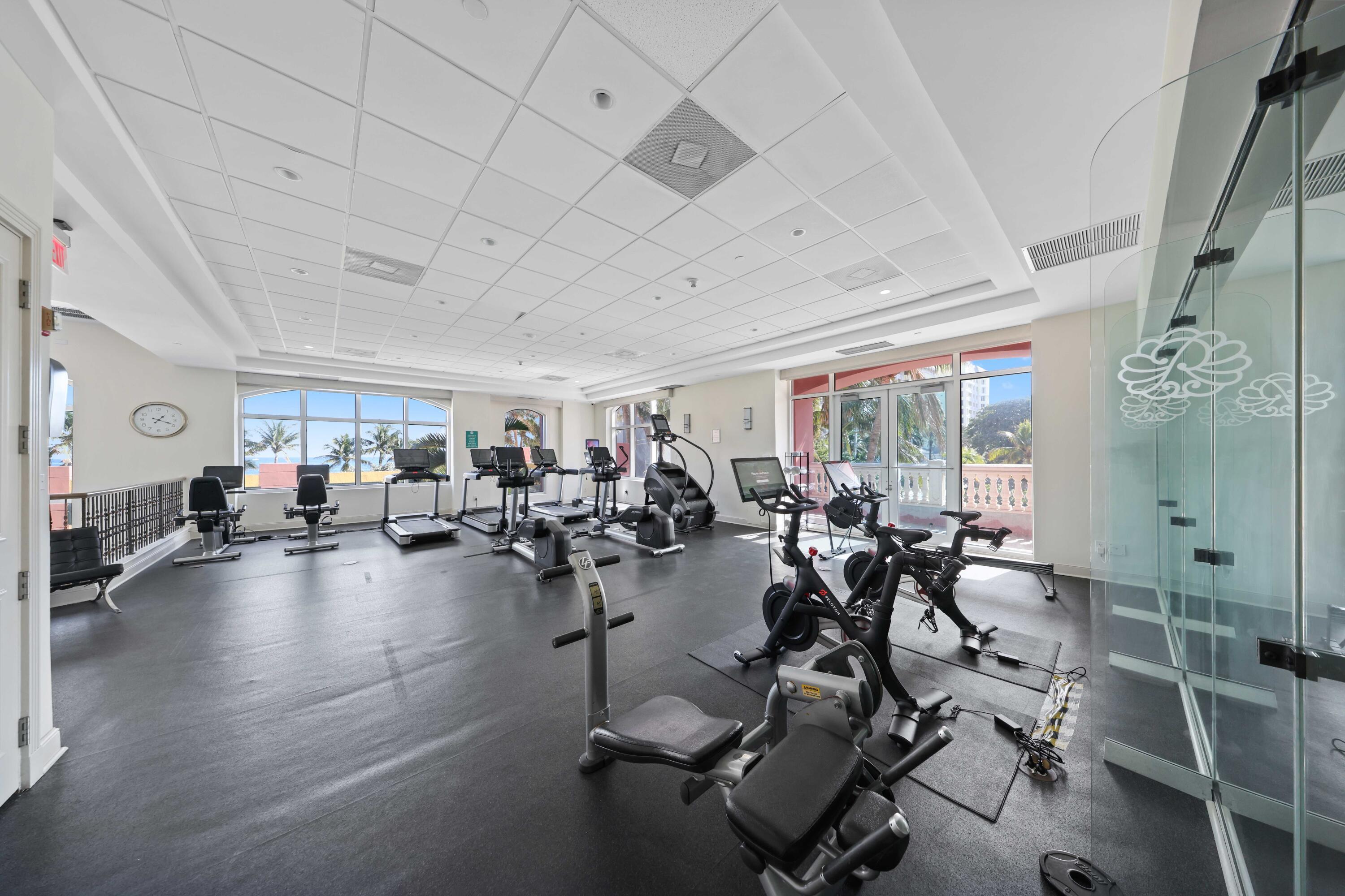 PALMS TOWER TWO CONDO - Residential Lease