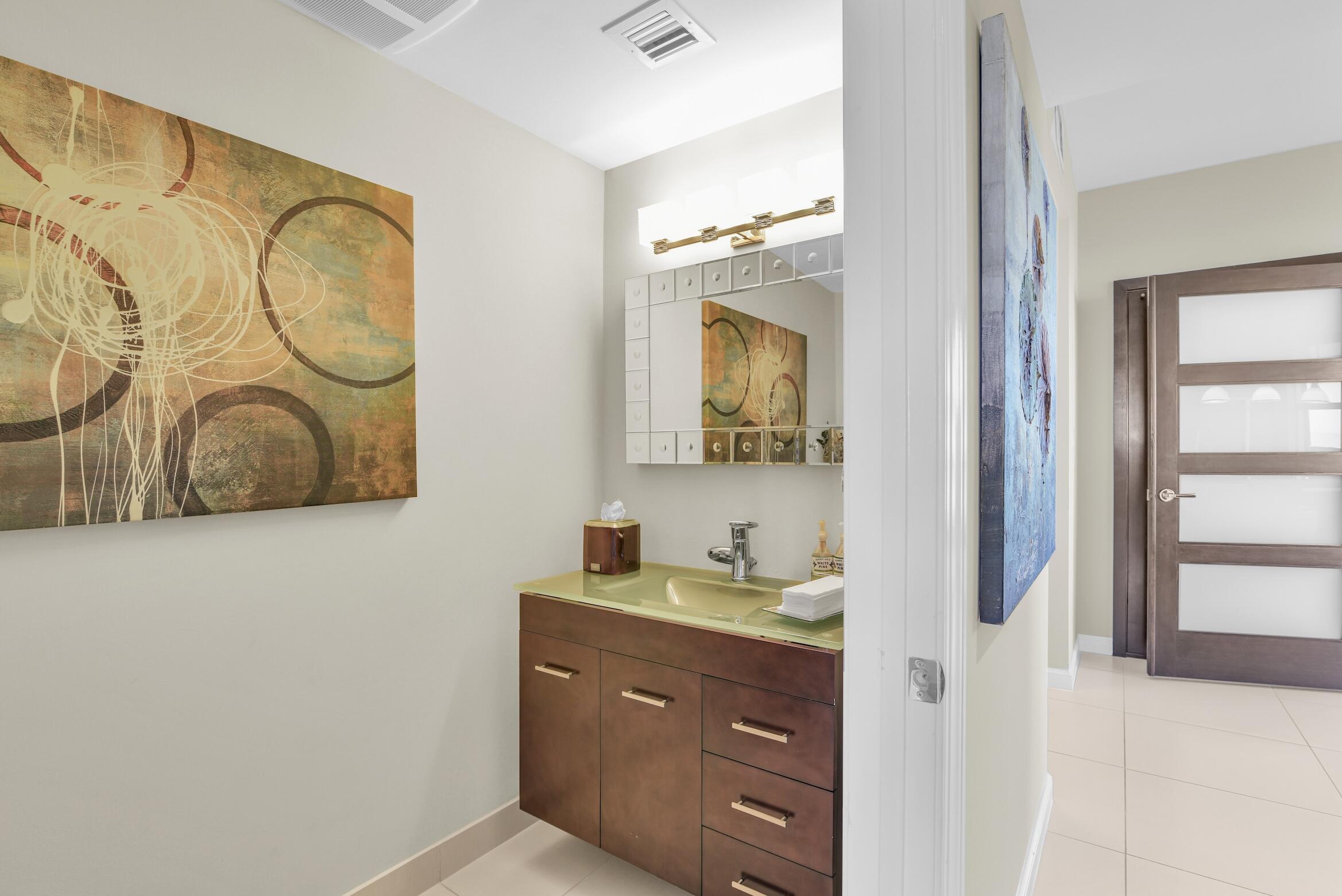 PALMS TOWER TWO CONDO - Residential Lease