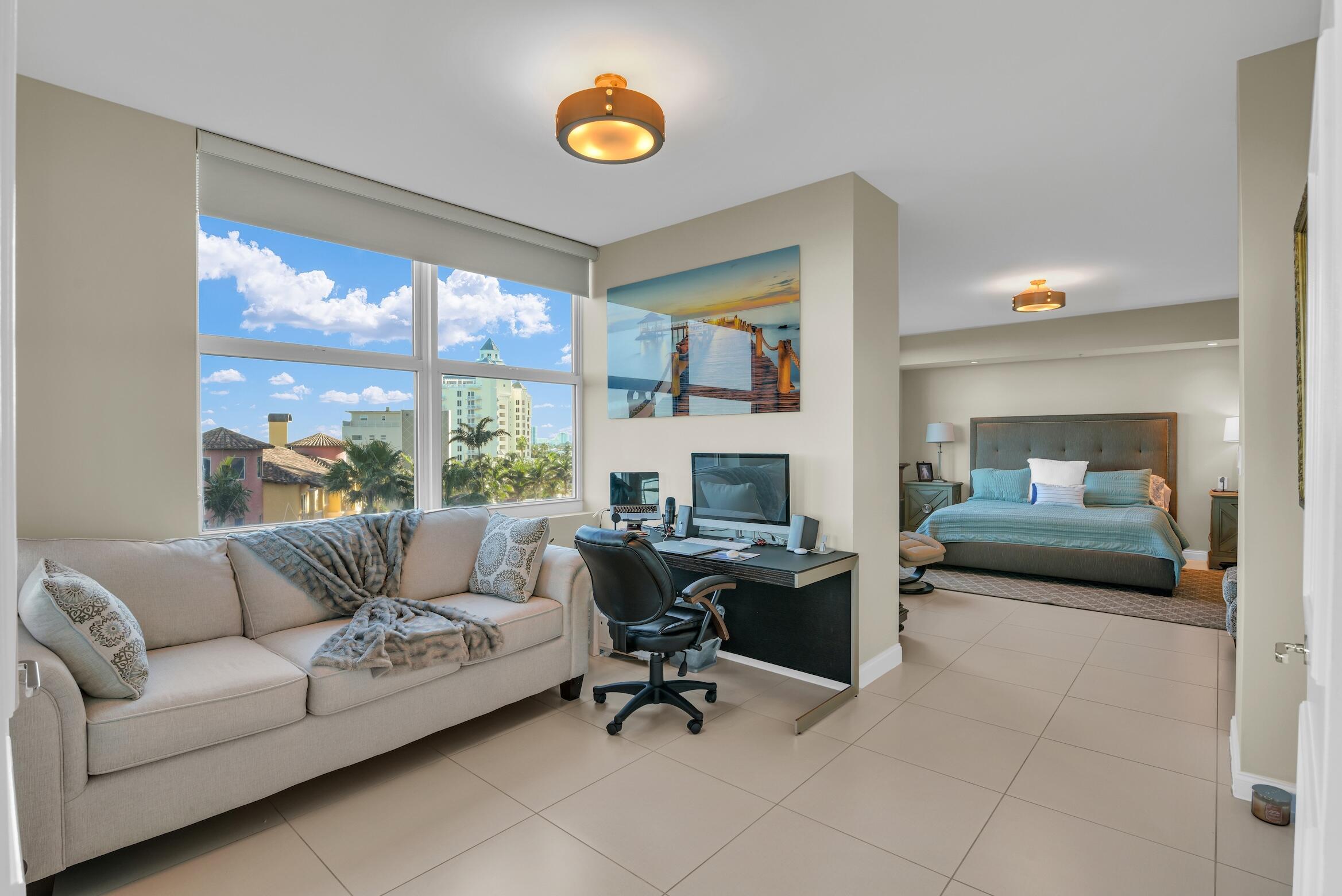 PALMS TOWER TWO CONDO - Residential Lease