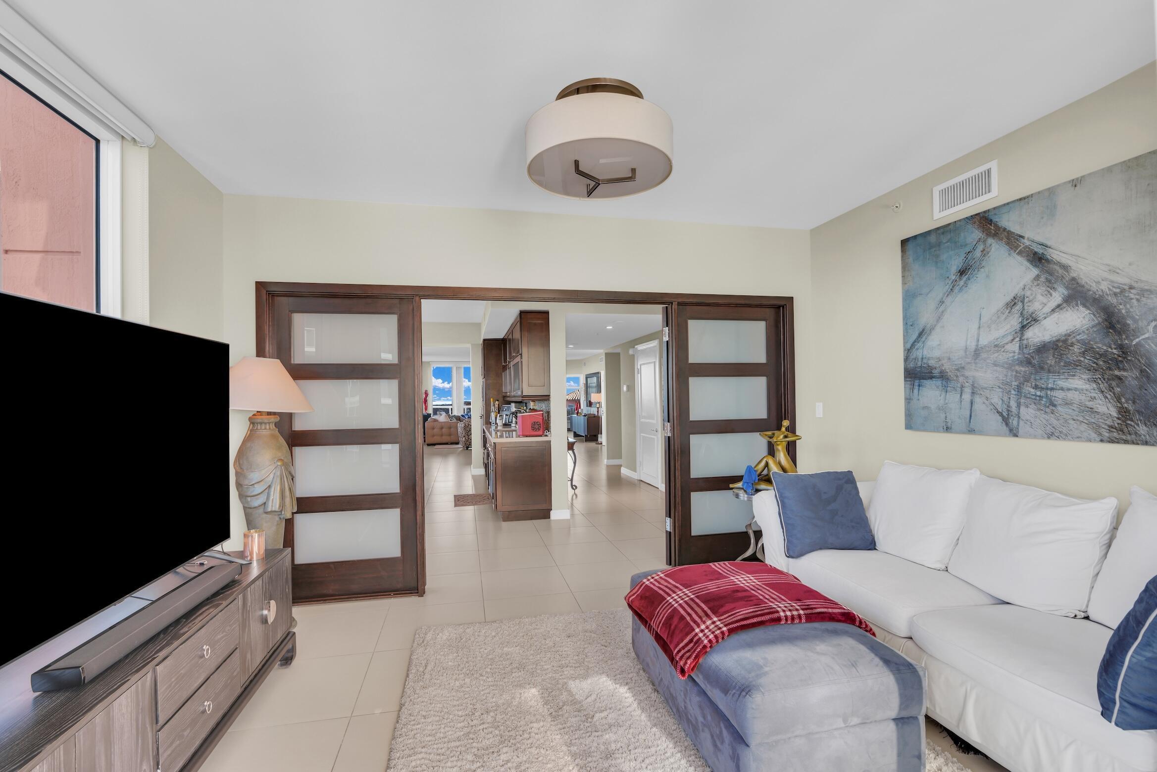PALMS TOWER TWO CONDO - Residential Lease