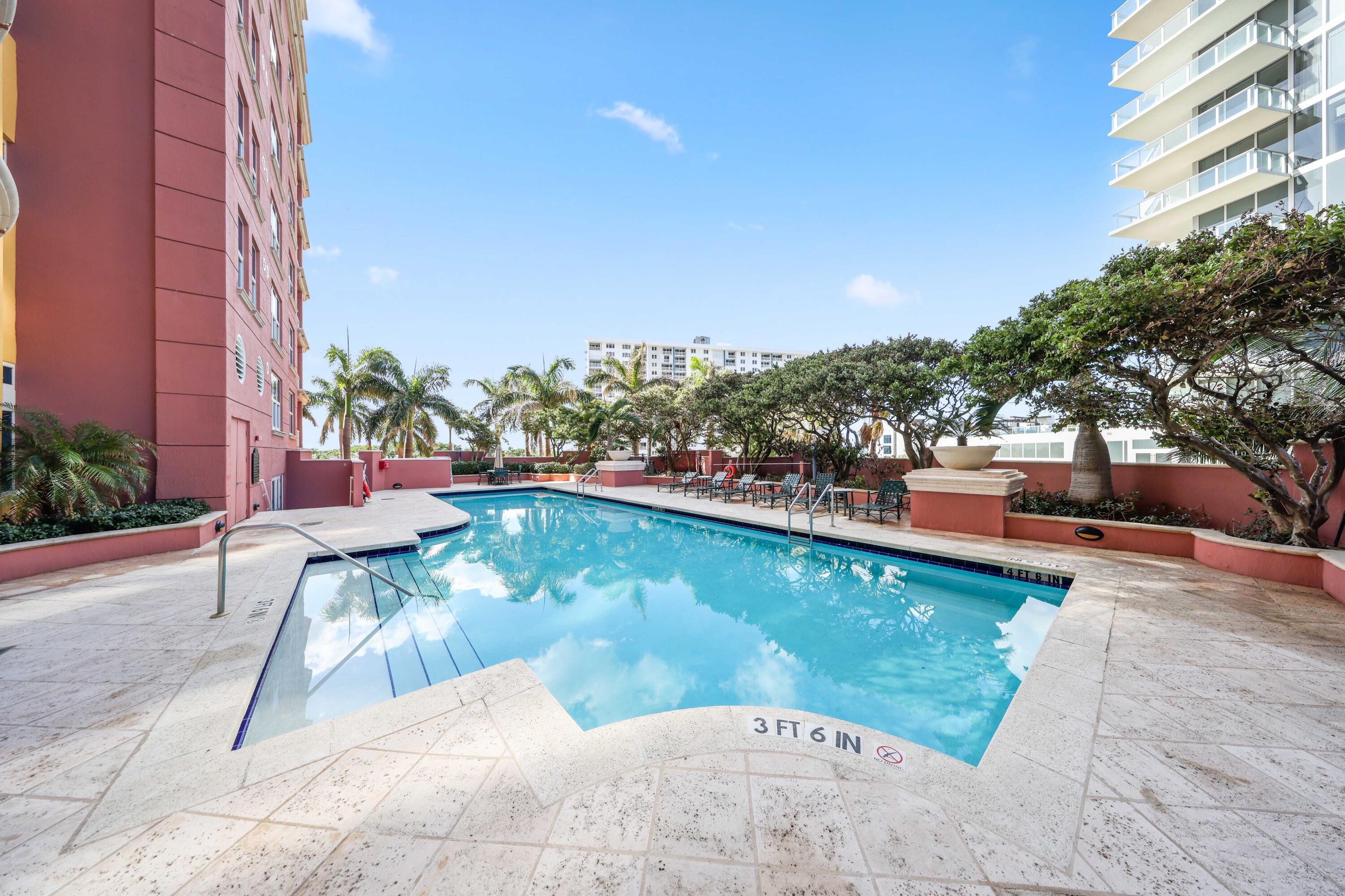 PALMS TOWER TWO CONDO - Residential Lease