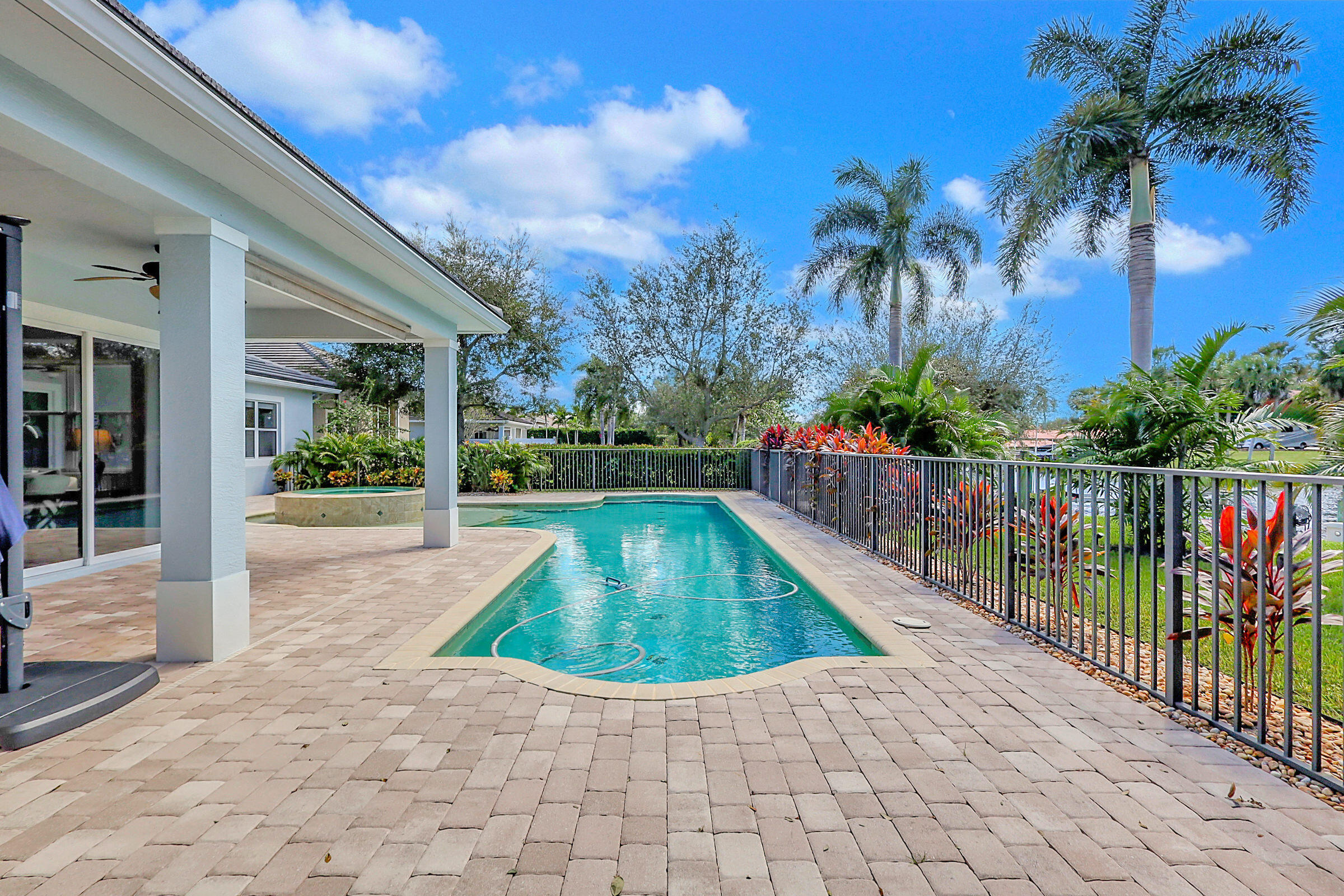 LOST RIVER MANORS - Residential