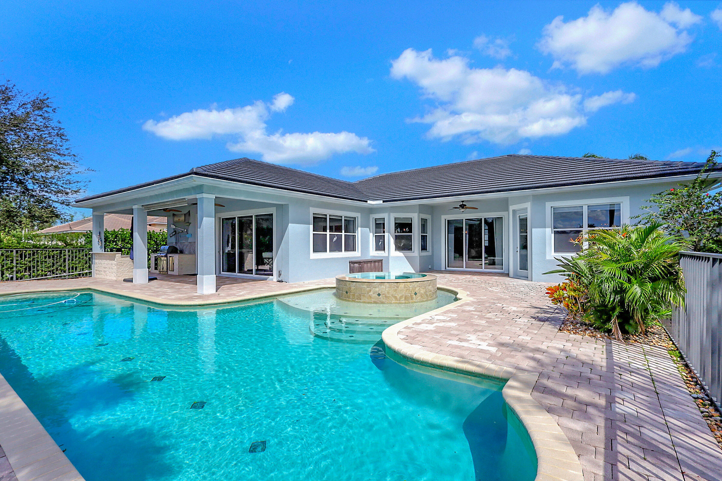 LOST RIVER MANORS - Residential