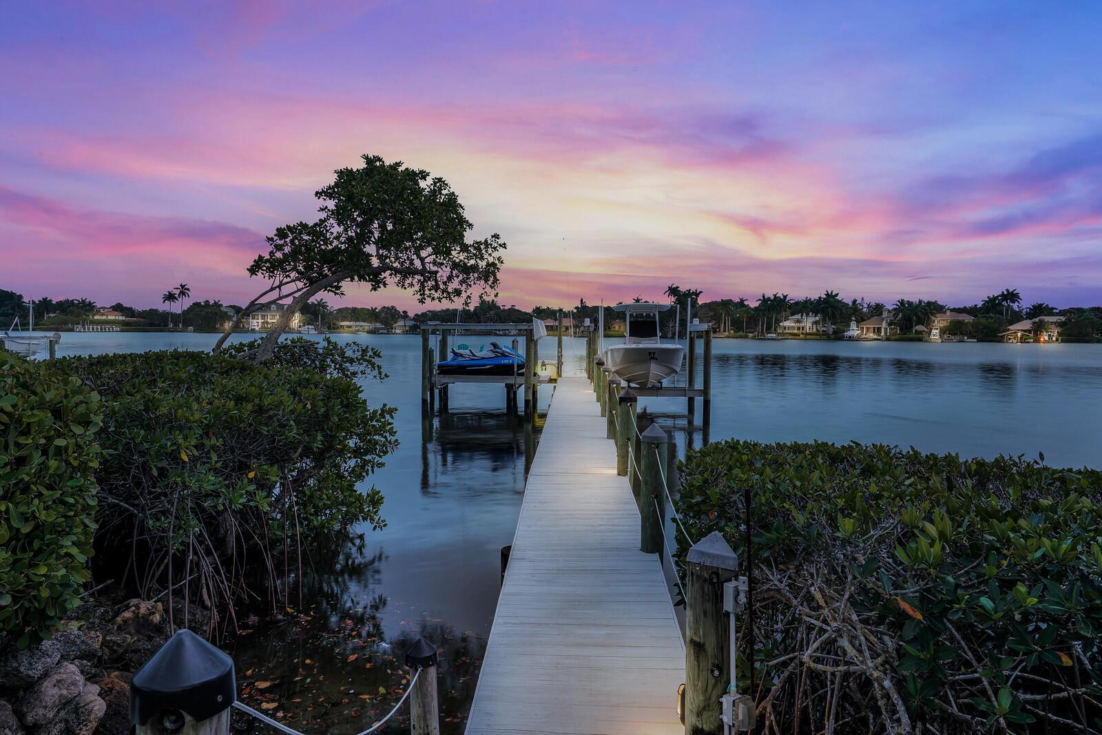 PENNOCK POINT - Residential