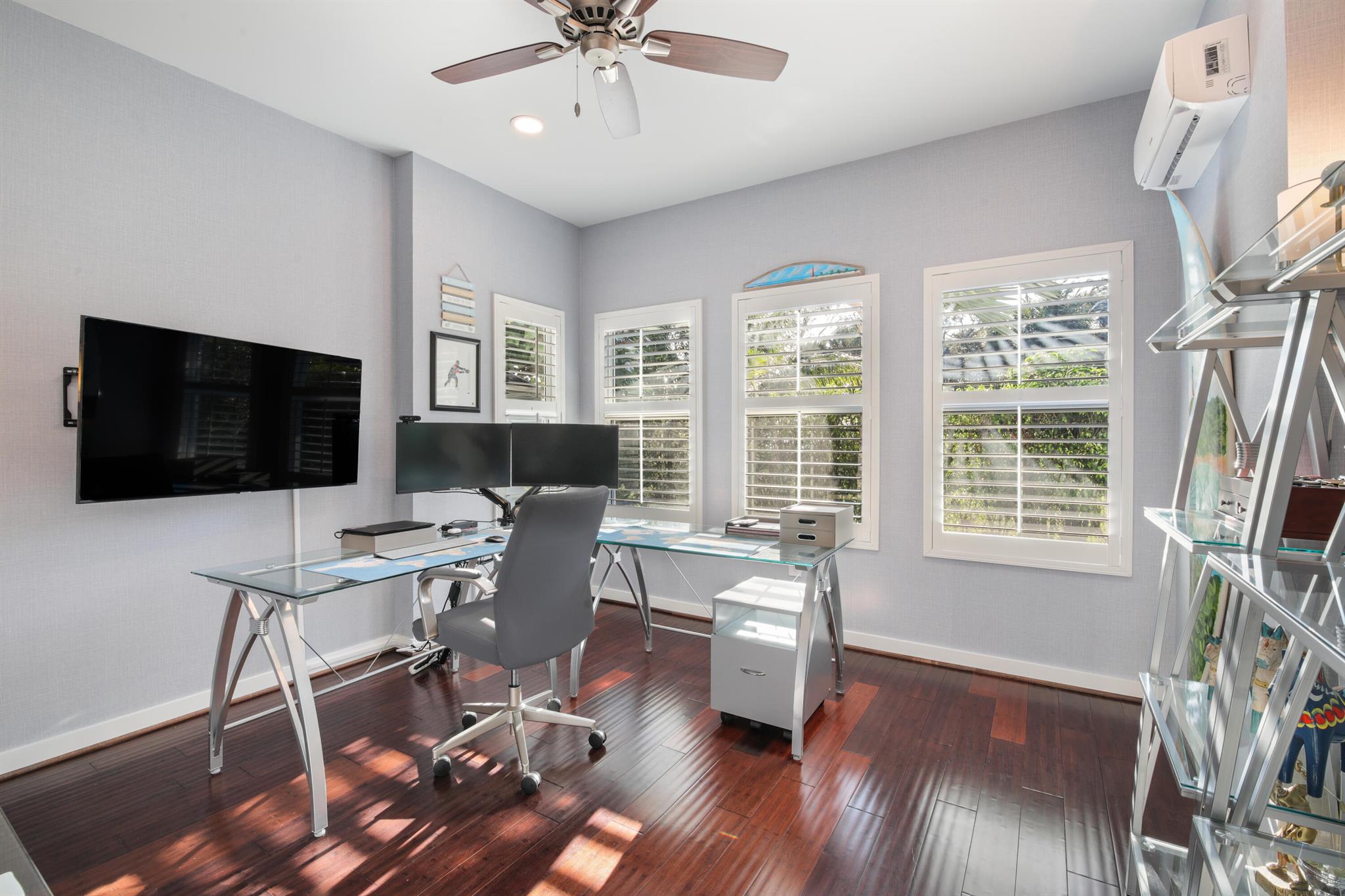PENNOCK POINT - Residential