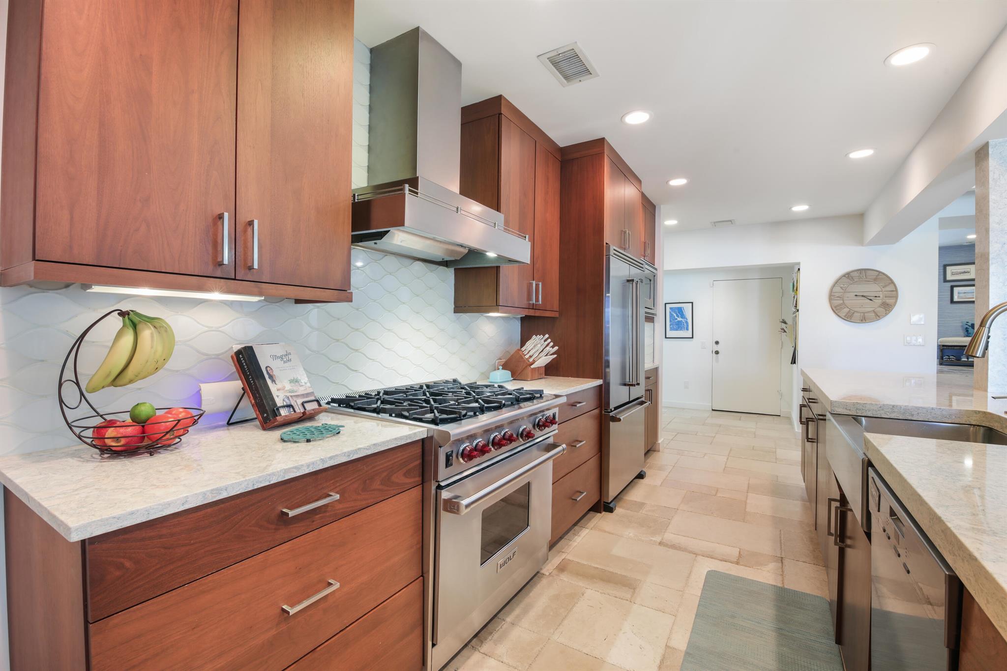 PENNOCK POINT - Residential