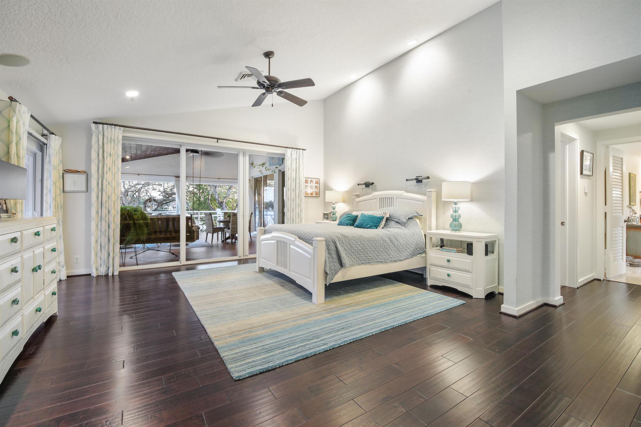 PENNOCK POINT - Residential