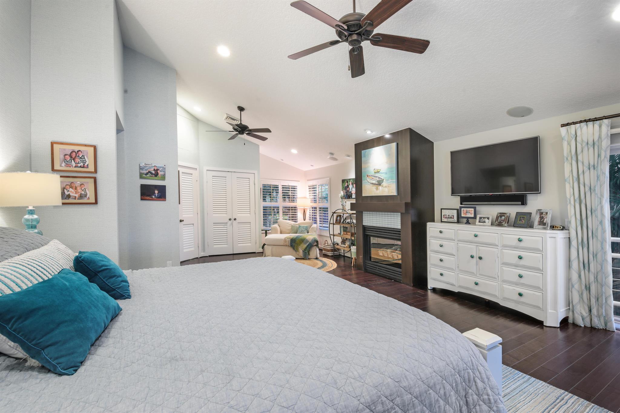 PENNOCK POINT - Residential