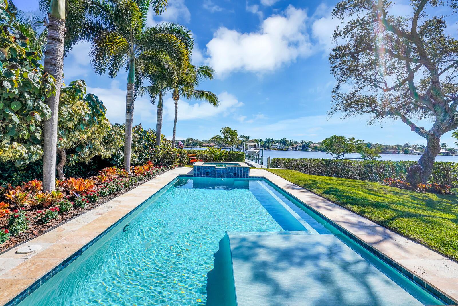 PENNOCK POINT - Residential