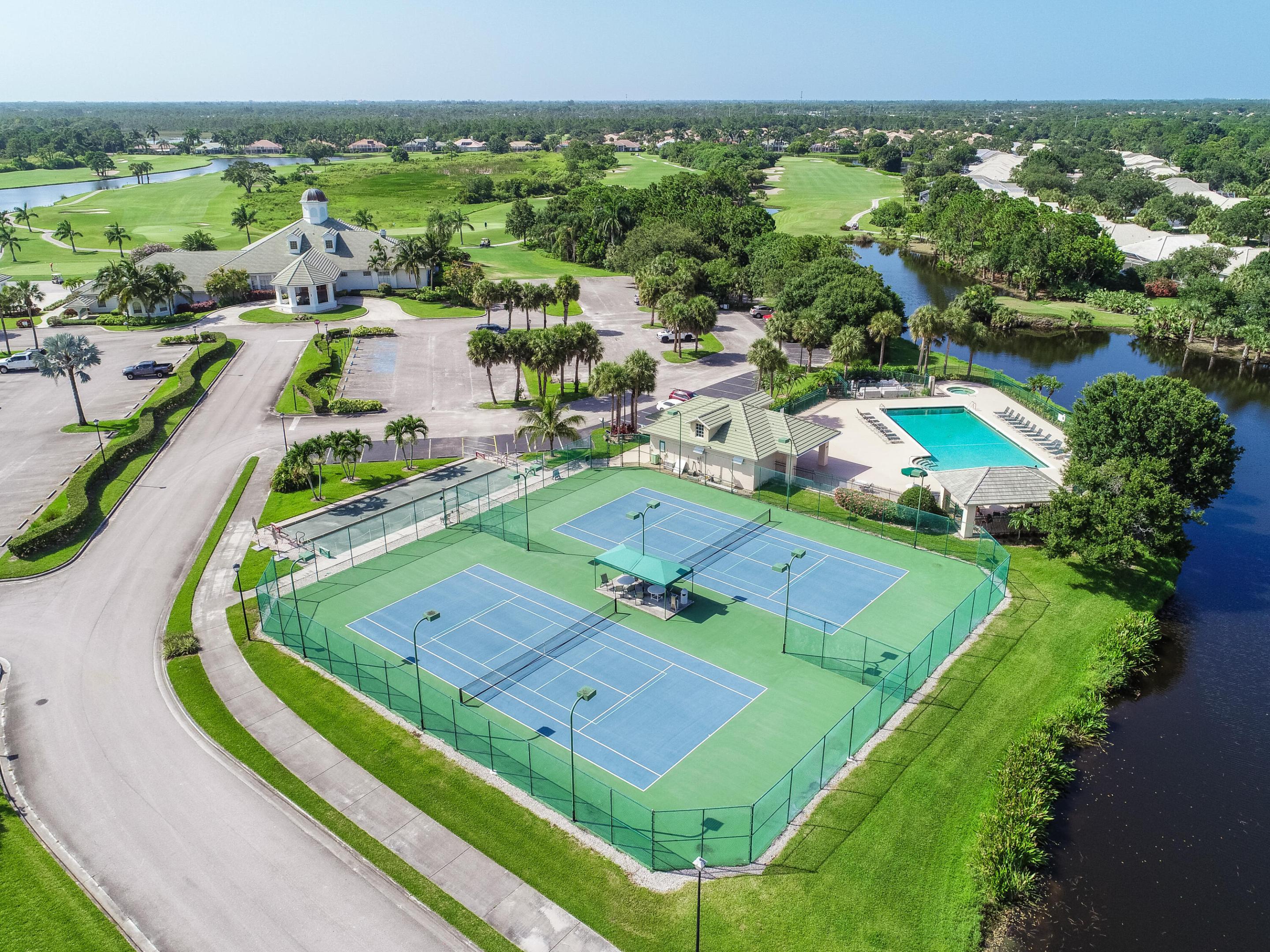 DOUBLE TREE - Residential