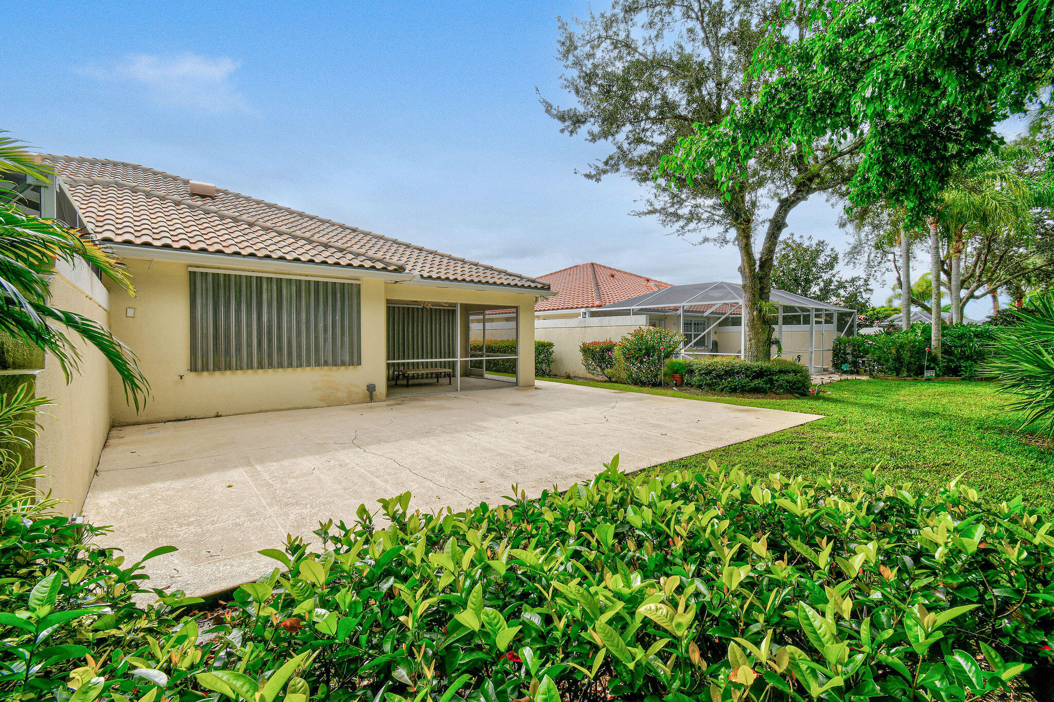 DOUBLE TREE - Residential