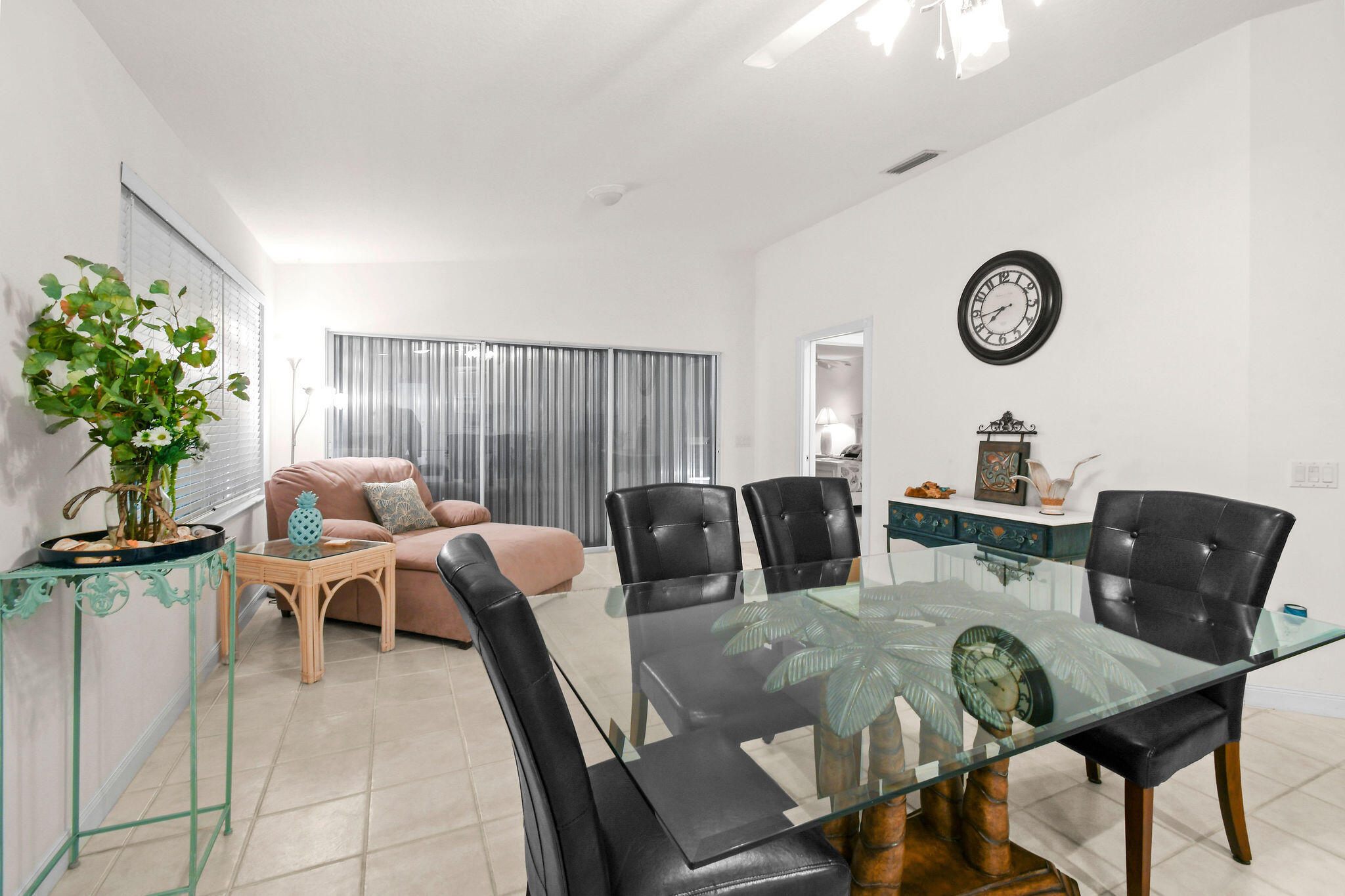 DOUBLE TREE - Residential
