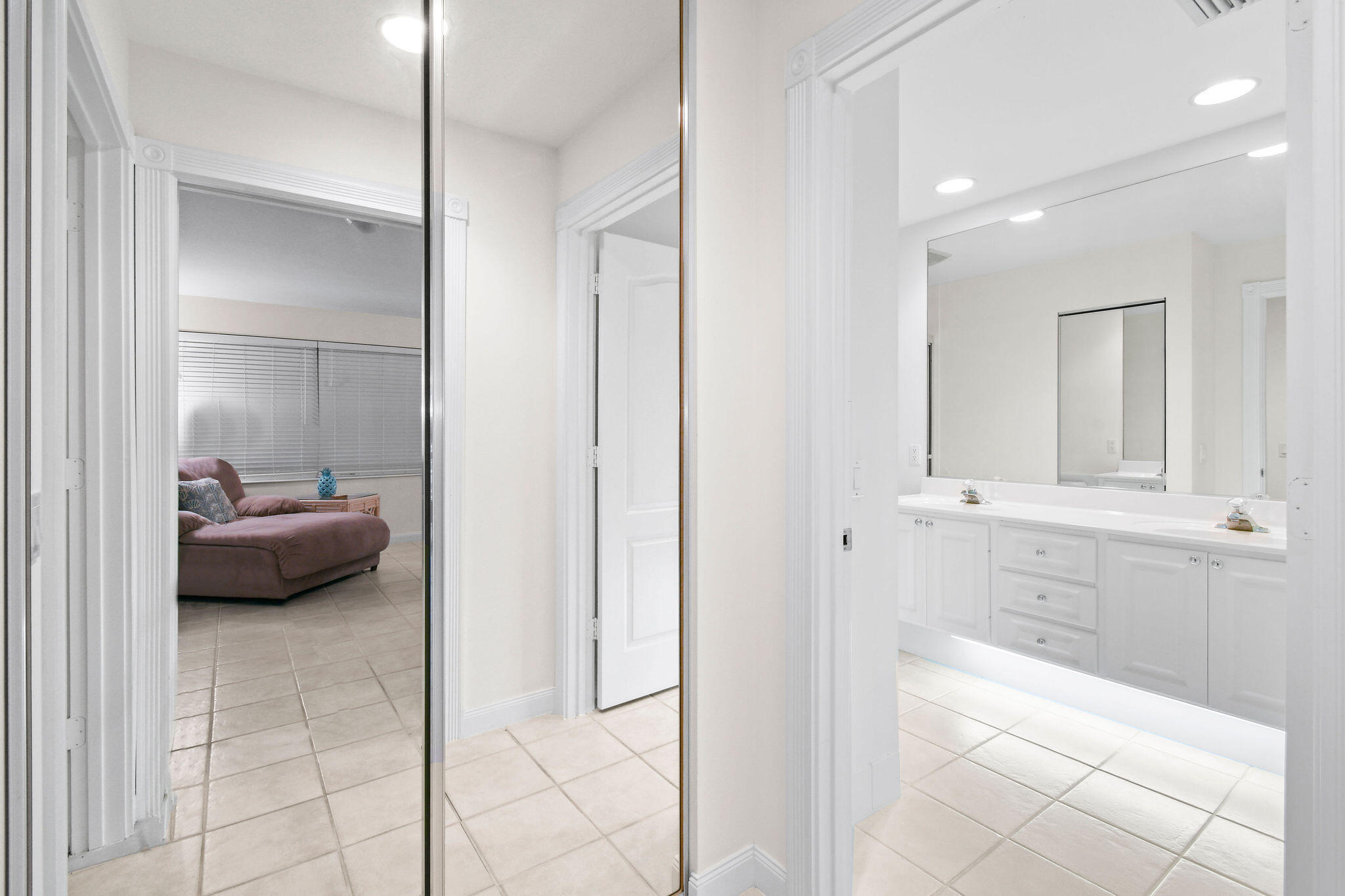 DOUBLE TREE - Residential