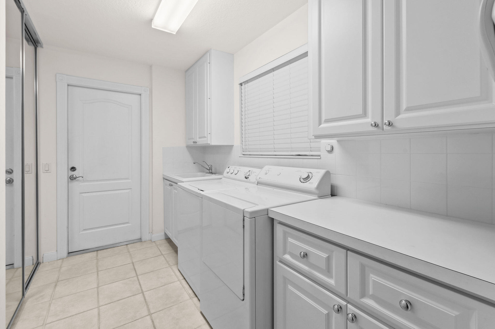 DOUBLE TREE - Residential