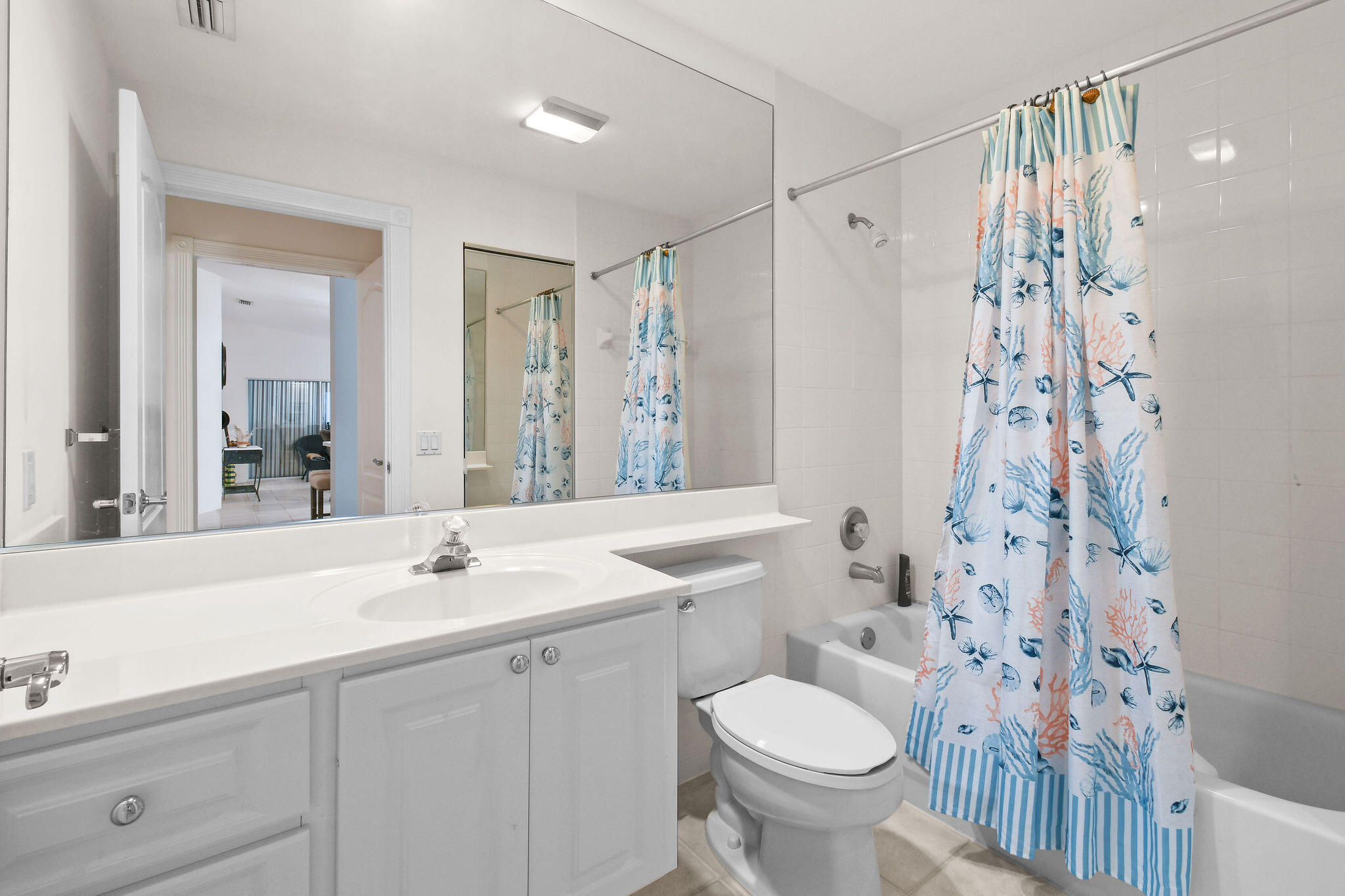 DOUBLE TREE - Residential