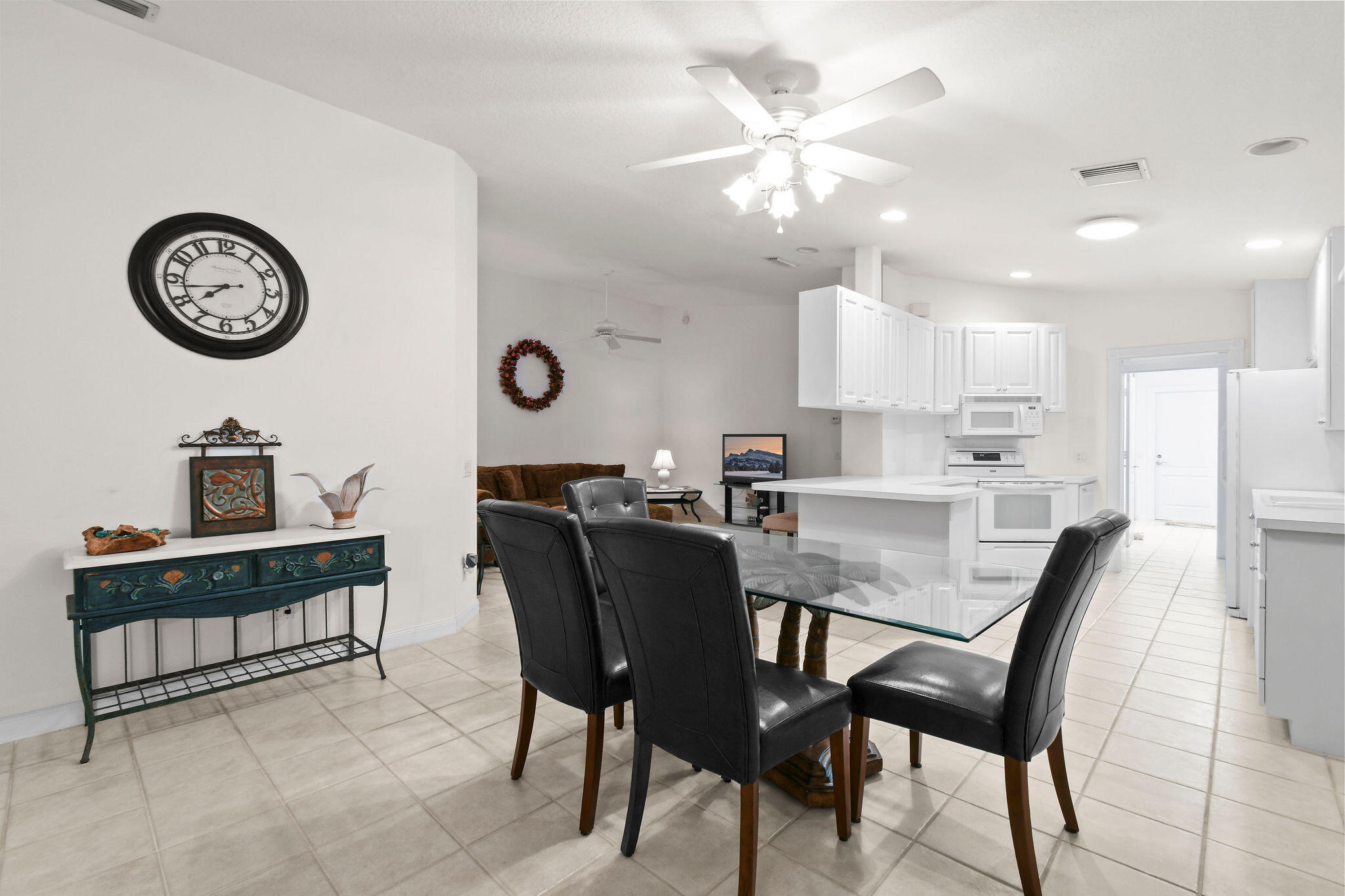 DOUBLE TREE - Residential
